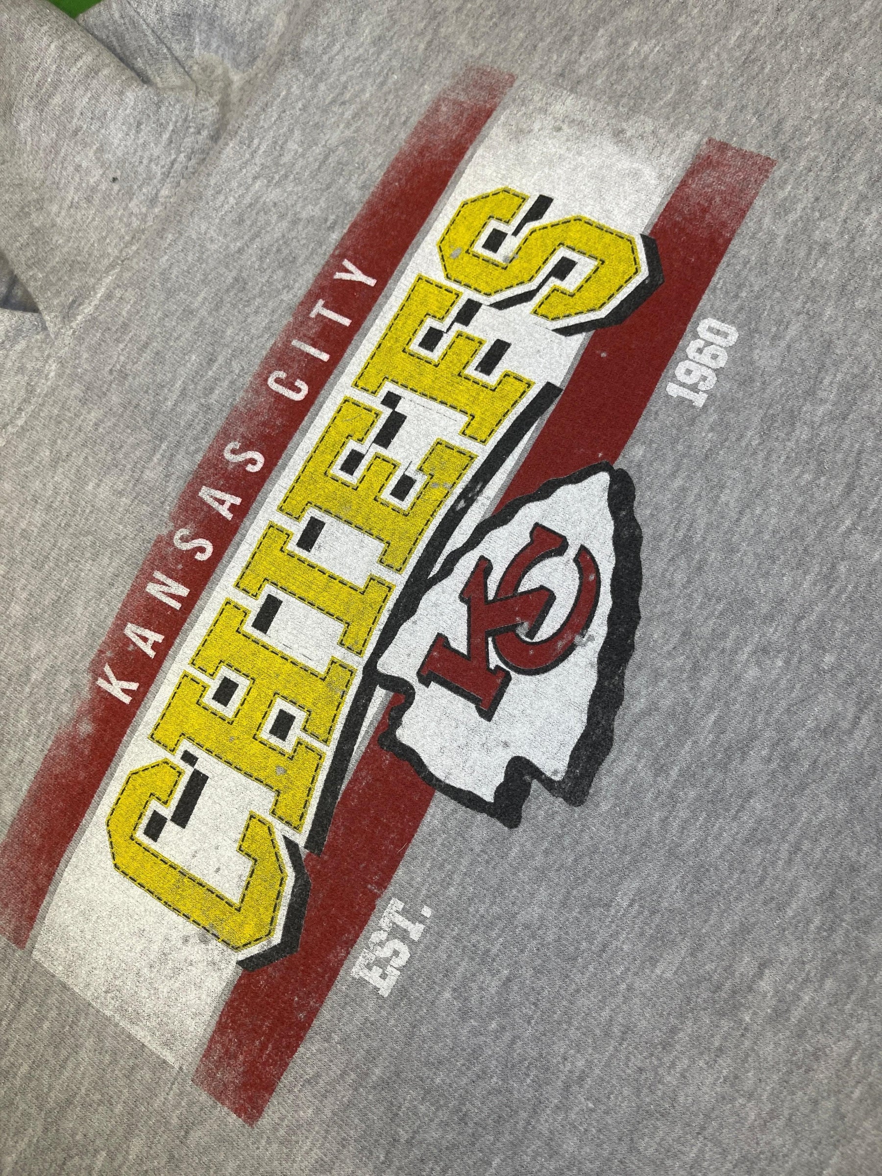 NFL Kansas City Chiefs Weathered Grey Pullover Hoodie Men's Large