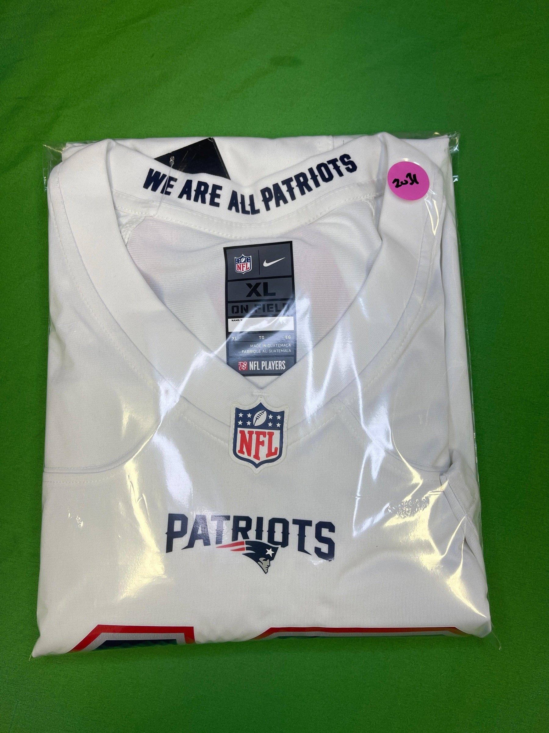 NFL New England Patriots Mac Jones #10 Game Jersey Men's X-Large New with Defect