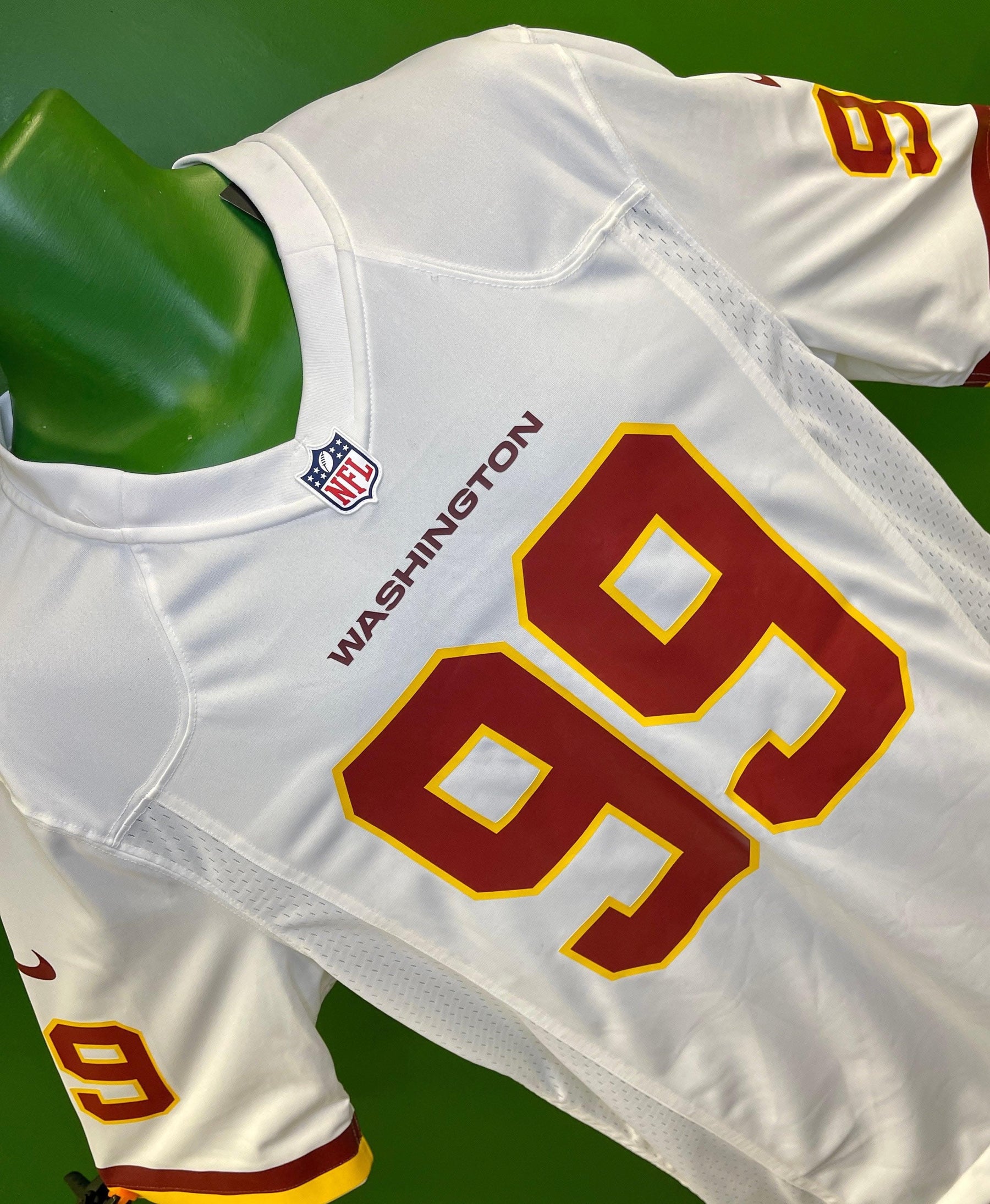 NFL Washington Commanders Young #99 Game Jersey Men's Medium NWT