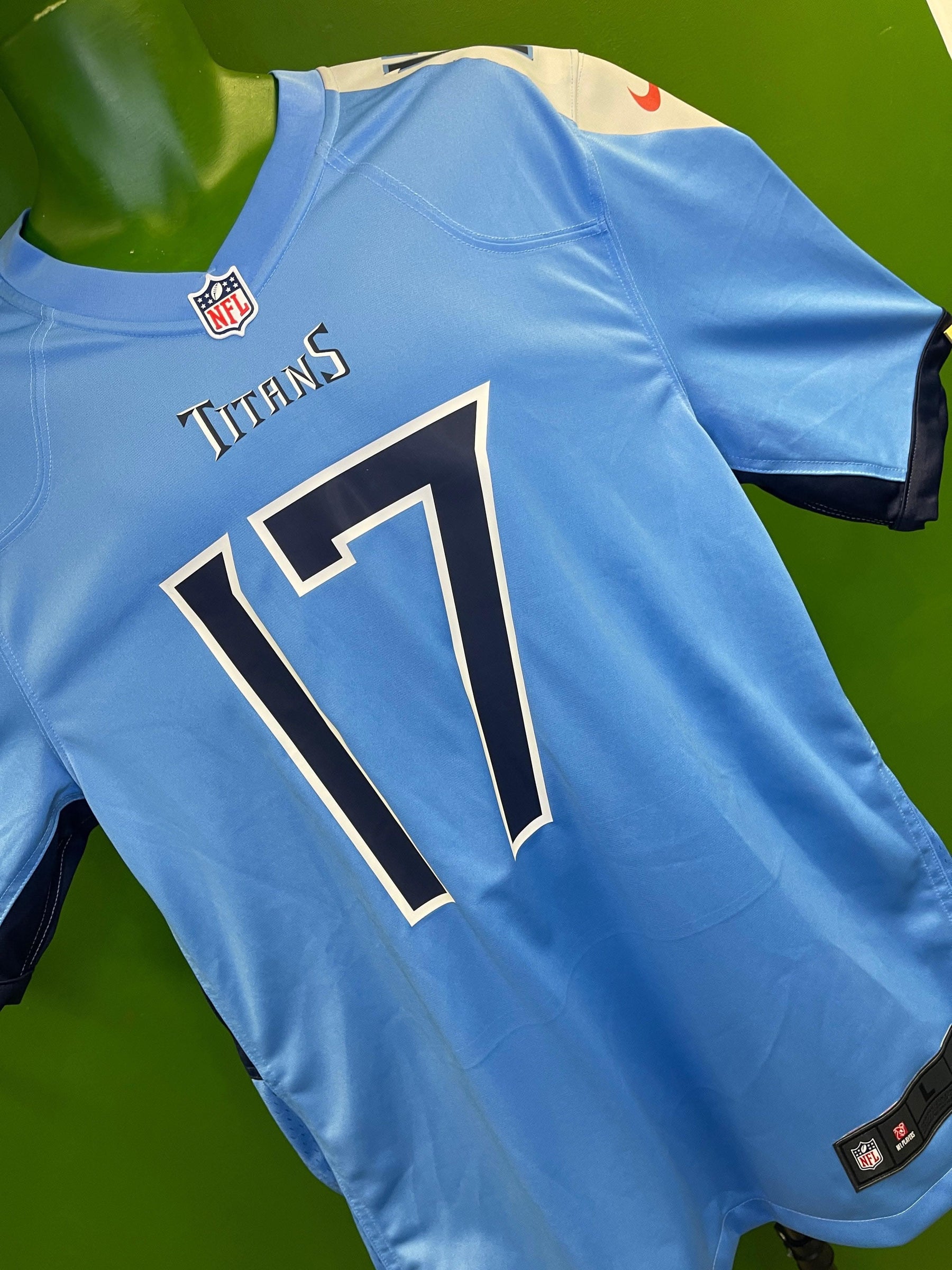 NFL Tennessee Titans Ryan Tannehill Game Jersey Men's Large New with Defects