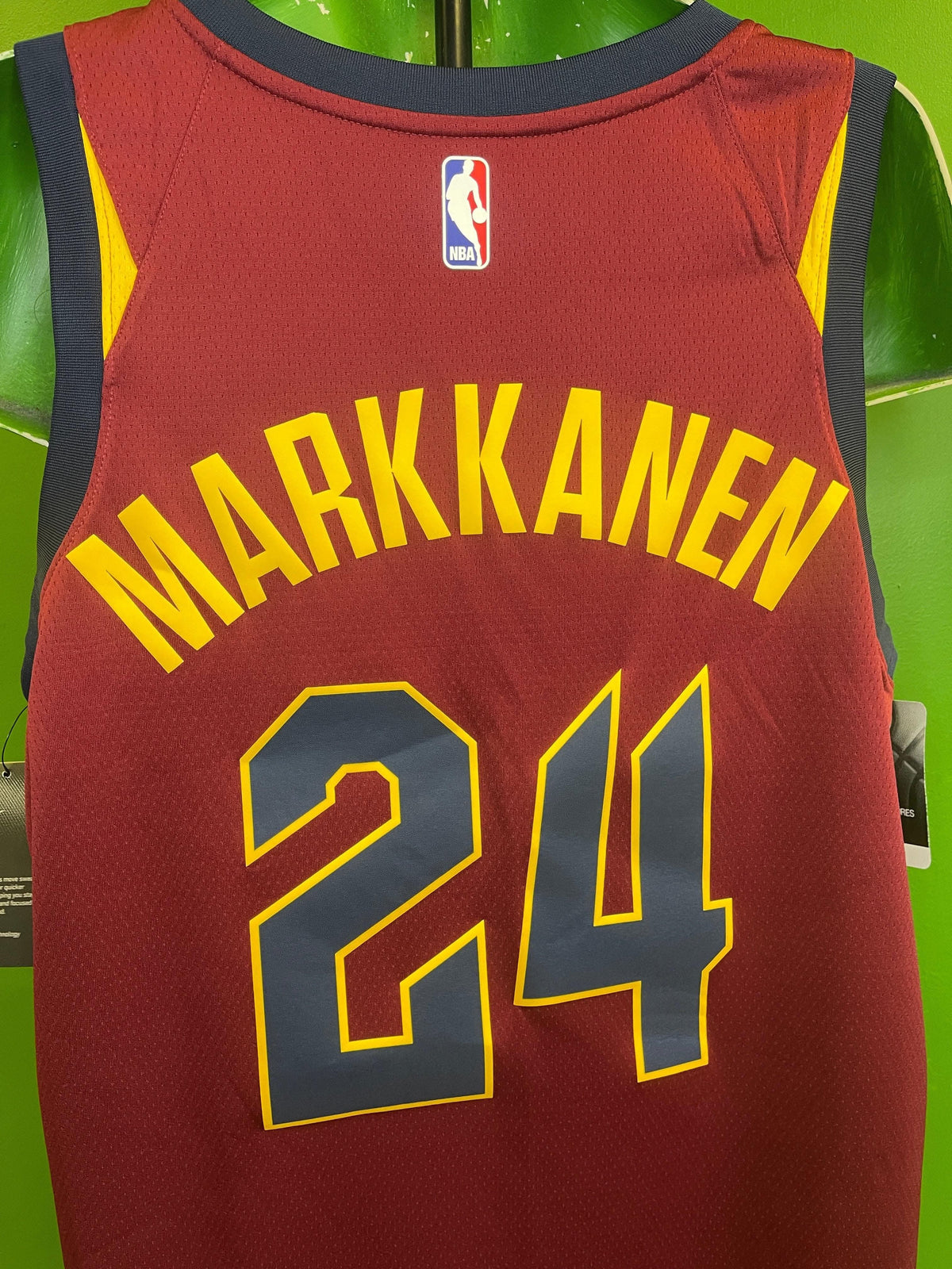 NBA Cleveland Cavaliers Lauri Markannen Swingman Jersey Men's Large NWT