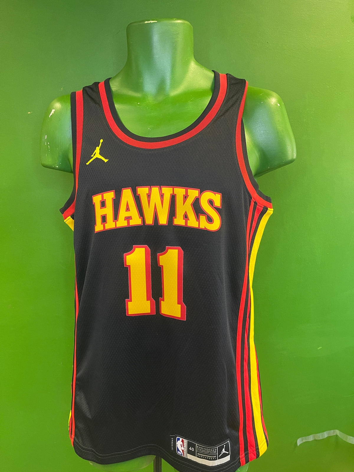 NBA Atlanta Hawks Trae Young Icon Edition Swingman Jersey Men's Small NWT