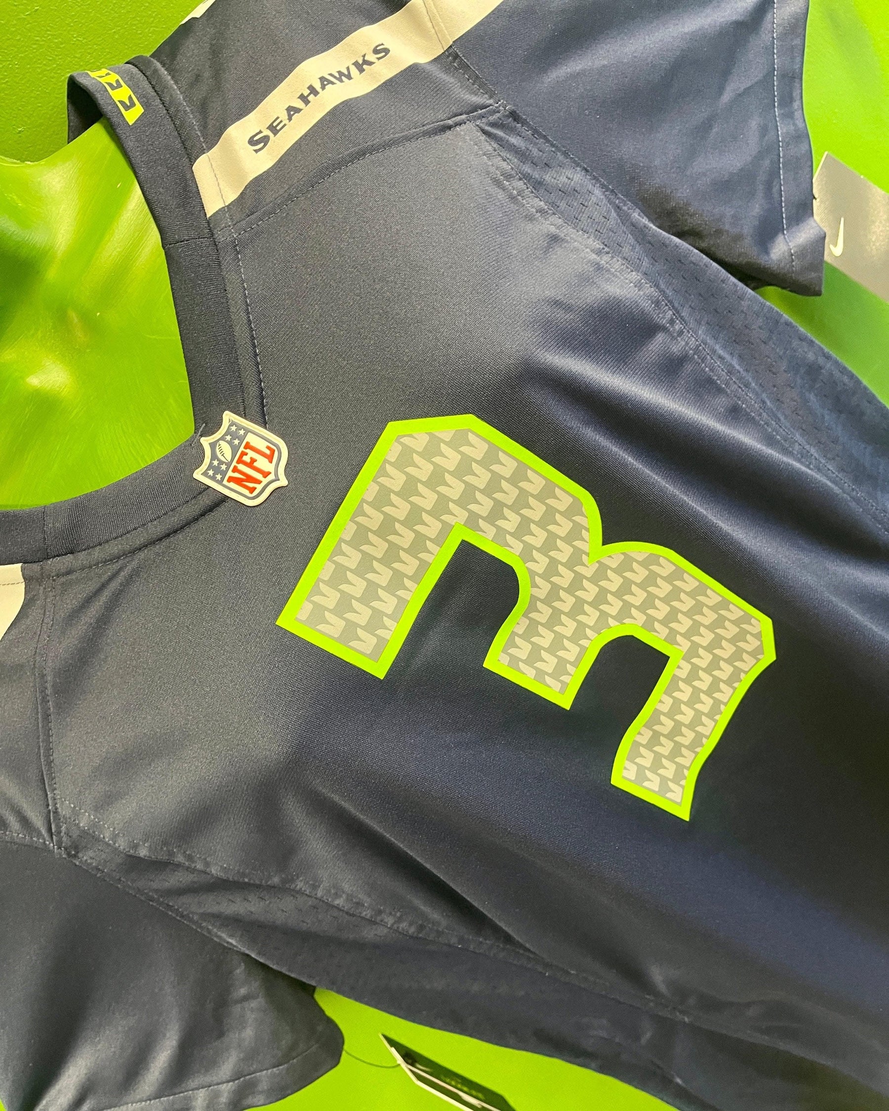 NFL Seattle Seahawks Russell Wilson #3 Game Jersey Women's X-Large NWT
