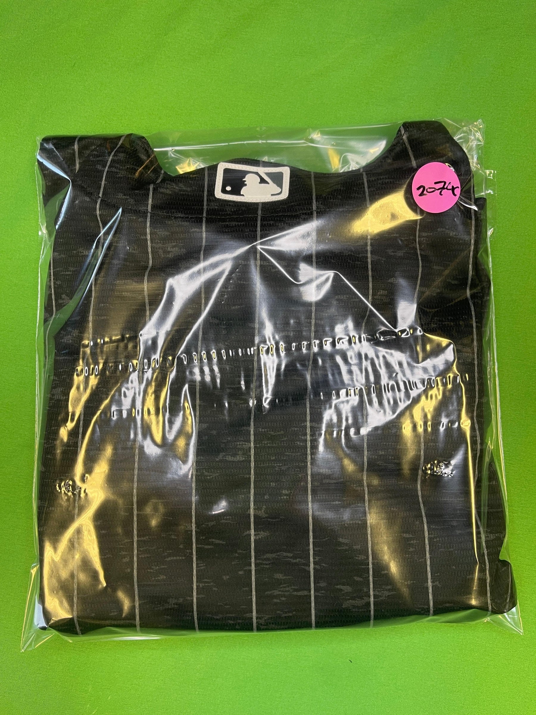 MLB Chicago White Sox City Connect Player Jersey Women's Small NWT