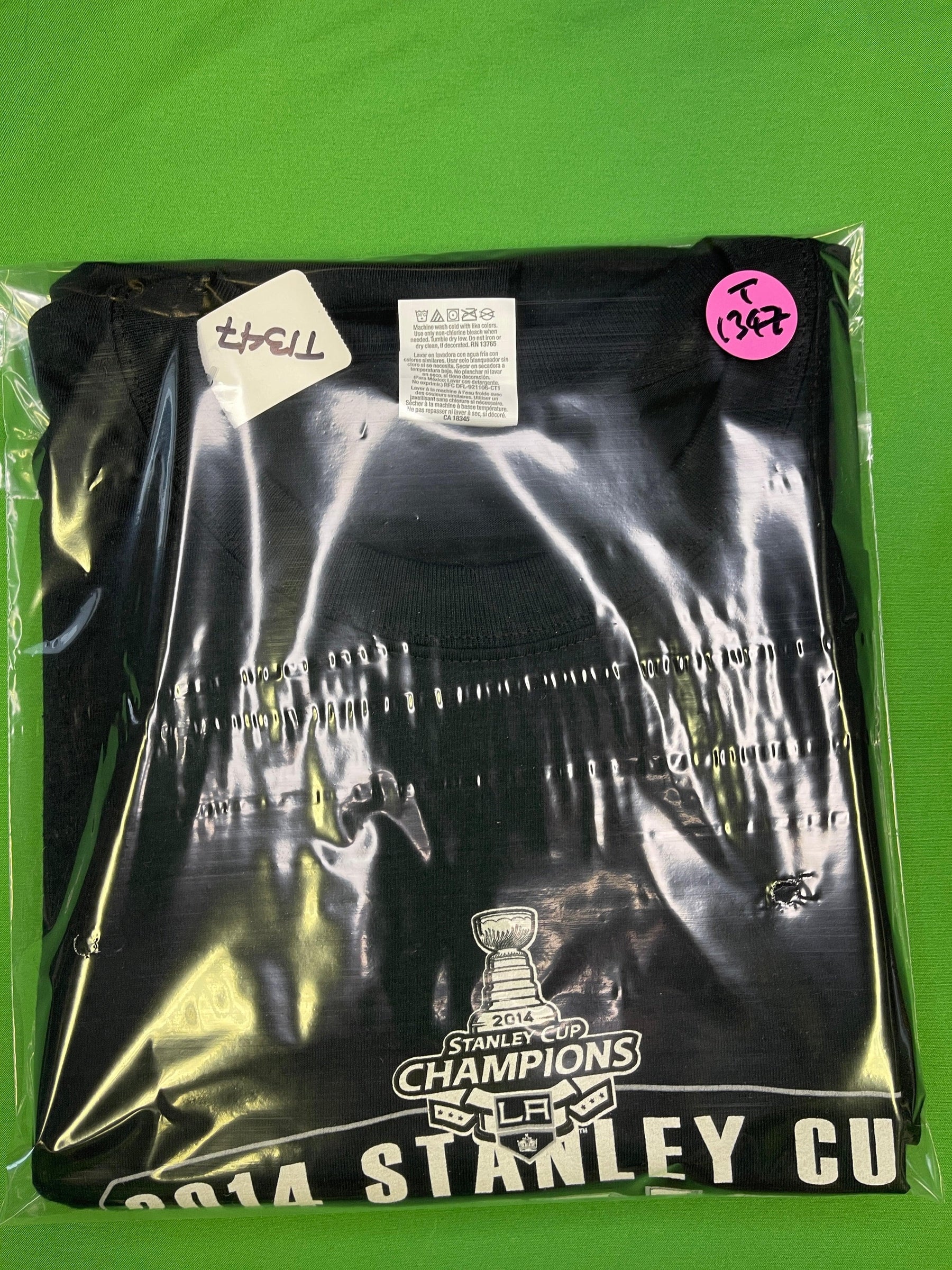 NHL Los Angeles Kings 2014 Stanley Cup Champions T-Shirt Men's Large NWT
