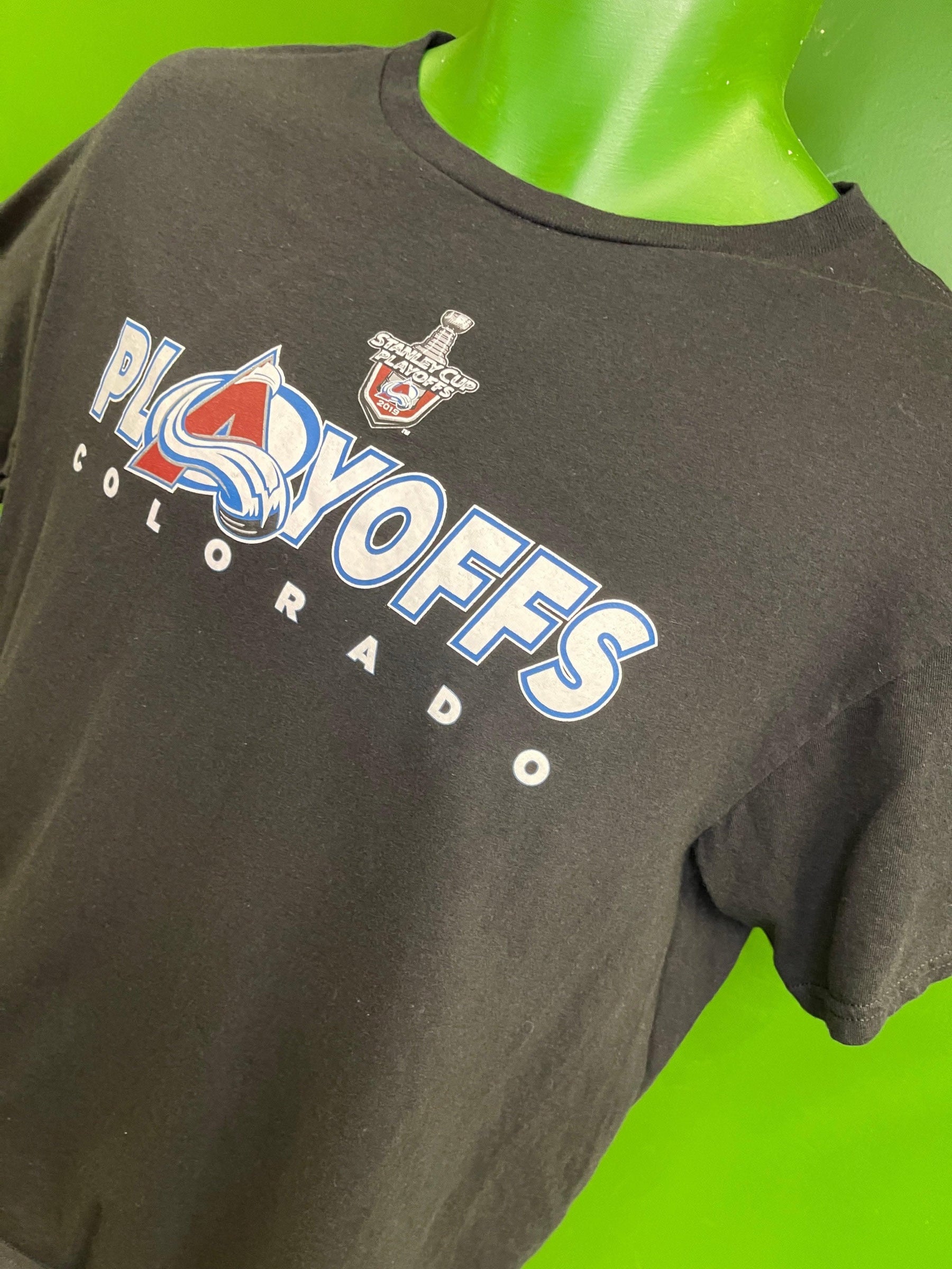 NHL Colorado Avalanche Stanley Cup Playoffs 2019 Black T-Shirt Youth X-Large 18-20