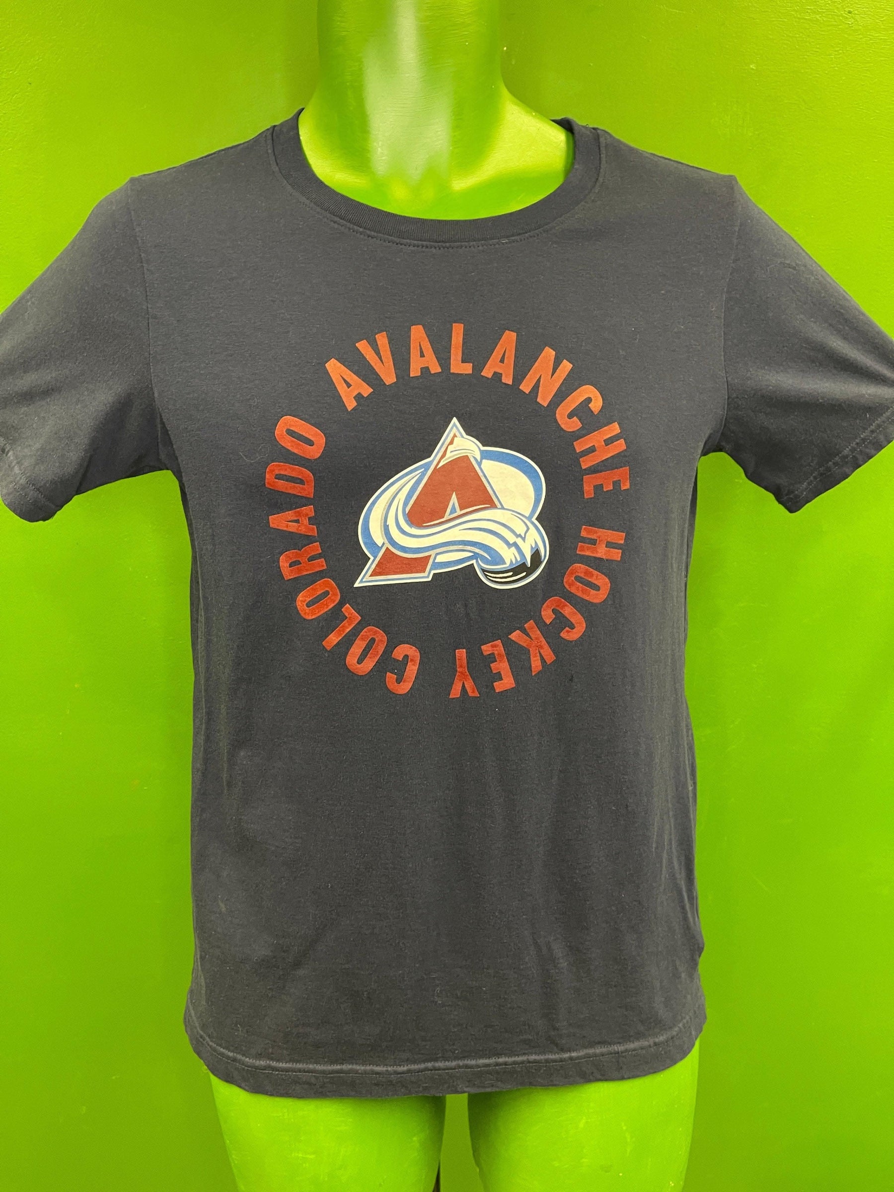 NHL Colorado Avalanche Dark Blue T-shirt Youth Large 12-14