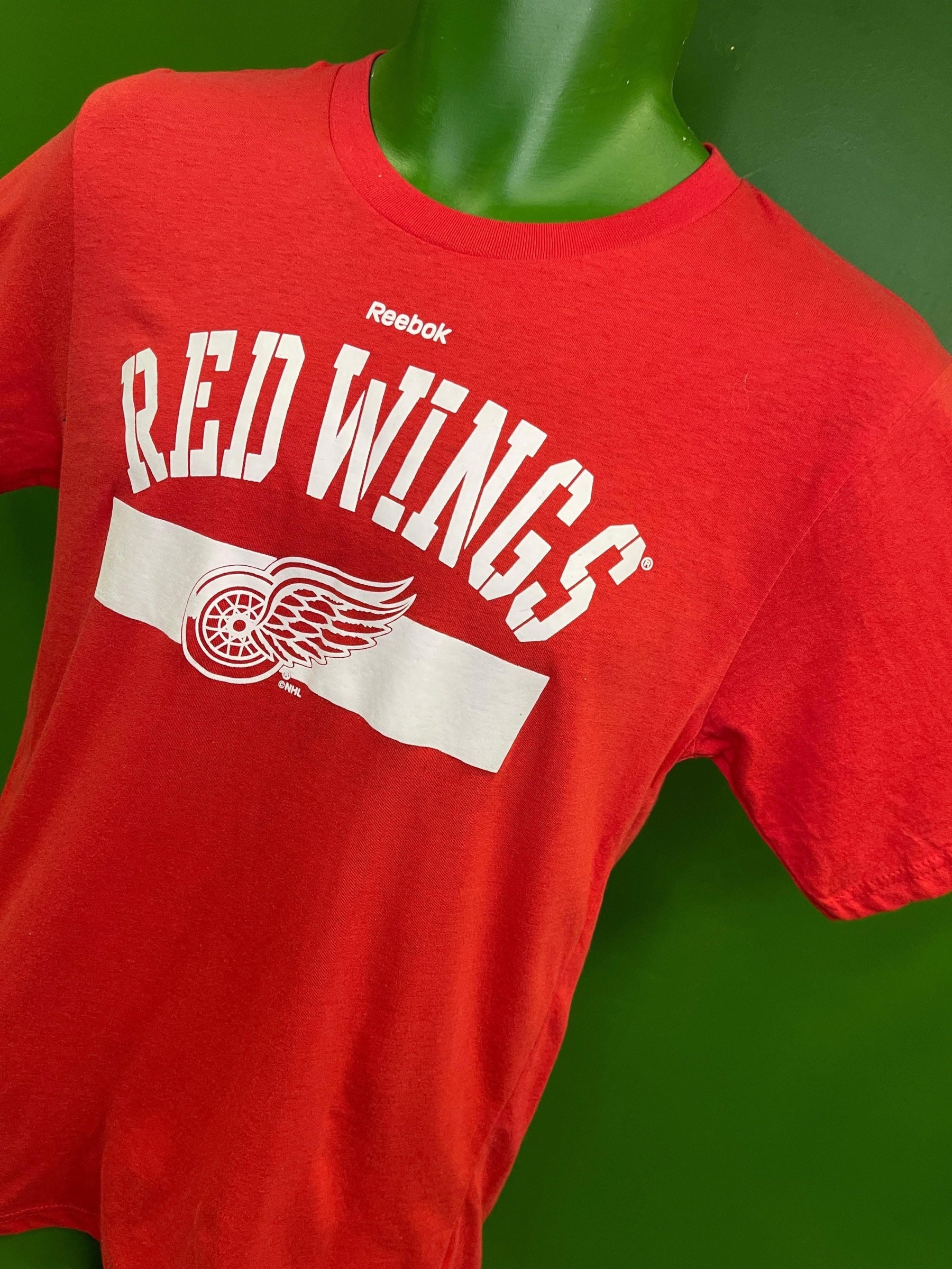 NHL Detroit Red Wings Reebok Red T-Shirt Youth Large 14-16