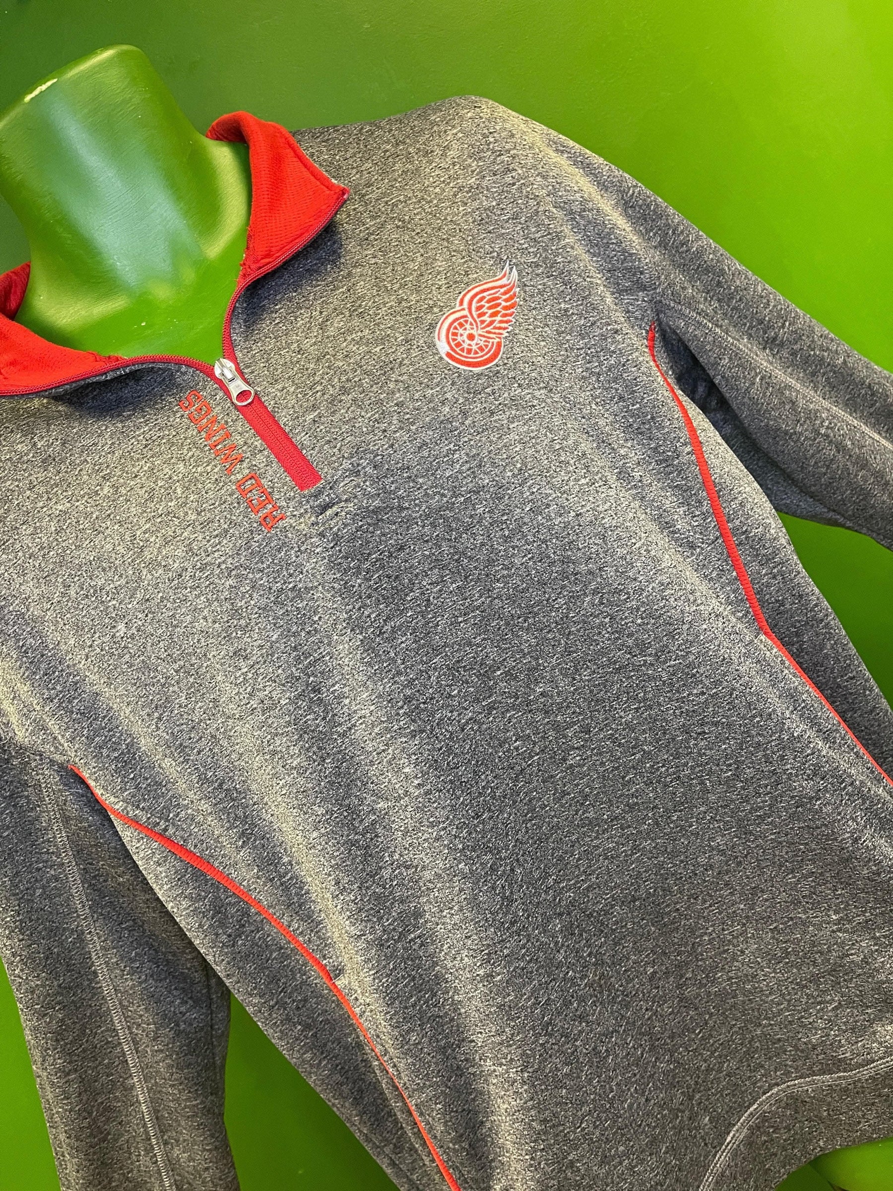 NHL Detroit Red Wings Heathered Grey Pullover Top Men's Large