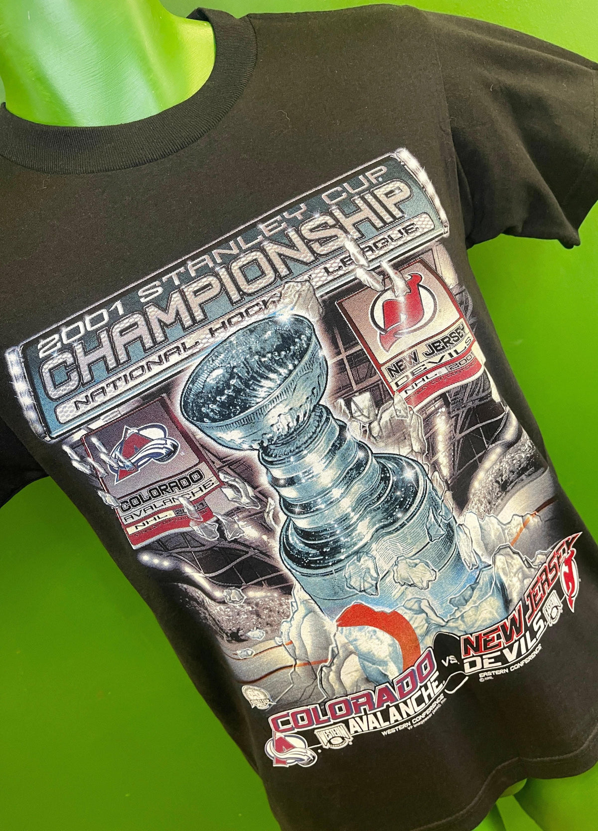 NHL Colorado Avalanche New Jersey Devils 2001 Vintage T-Shirt Youth Medium 10-12