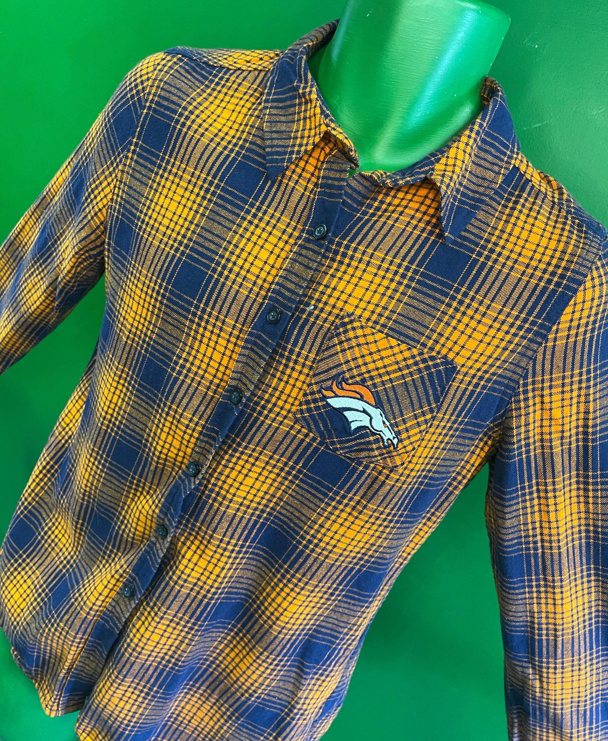 NFL Denver Broncos Plaid Flannel Shirt Juniors' Medium Women's XS Girls' Large