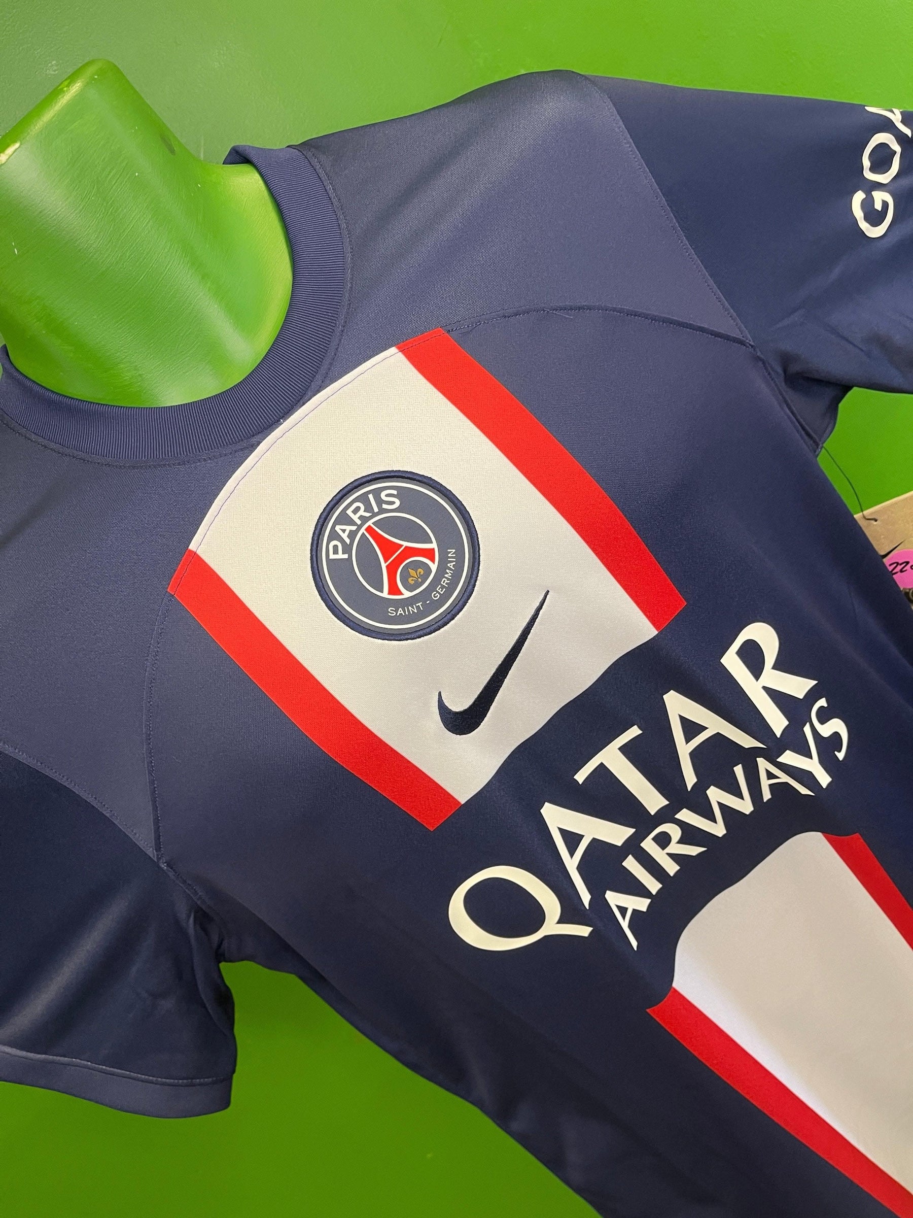 Paris St-Germain Verratti Home Stadium Shirt 2022-3 Men's Medium NWT
