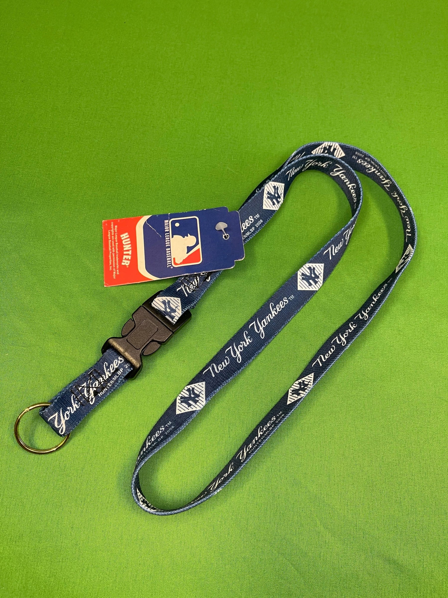 MLB New York Yankees Lanyard w/Detachable Key Clip NWT