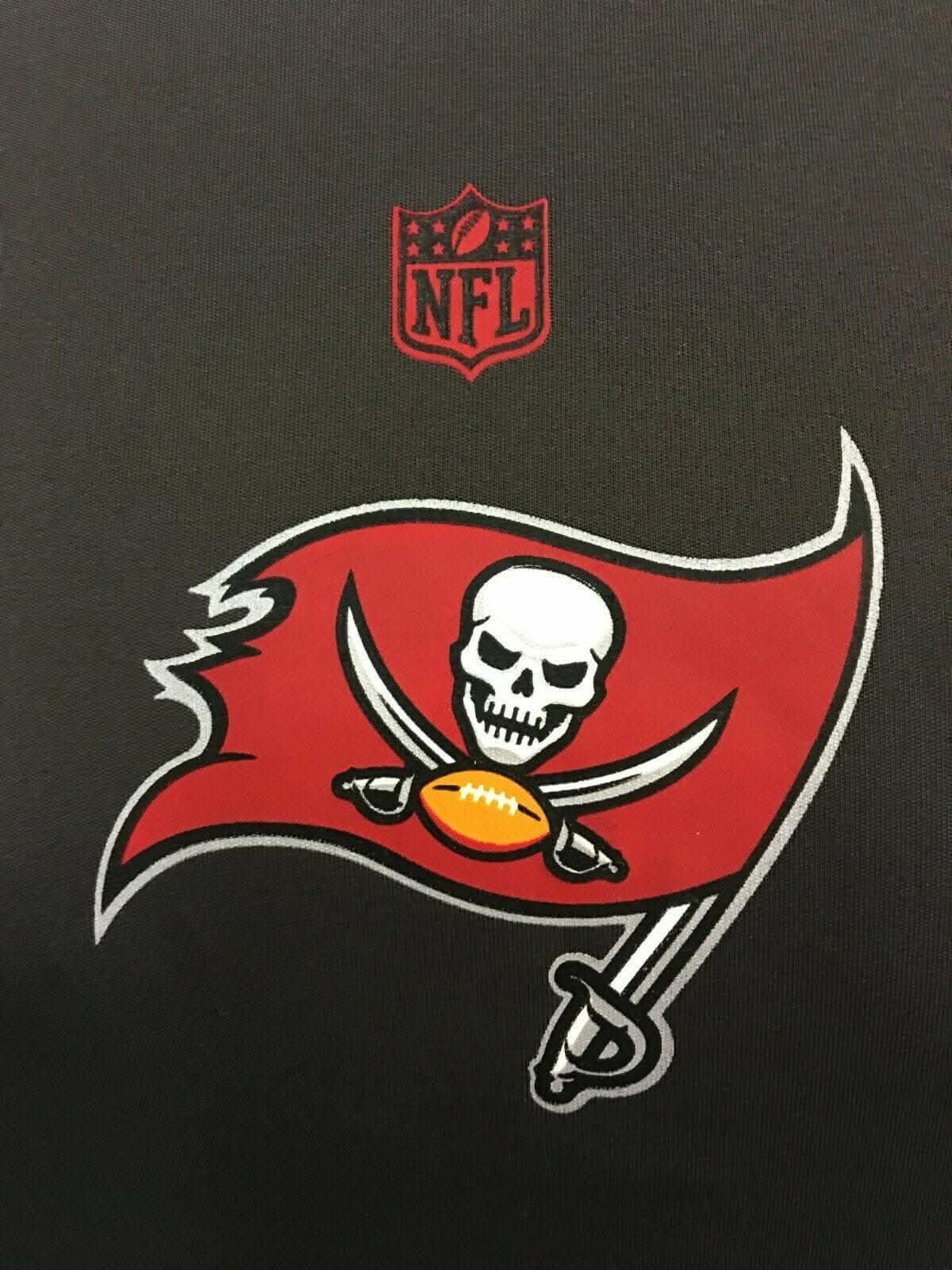 NFL Tampa Bay Buccaneers Wicking T-Shirt Youth Large 14-16