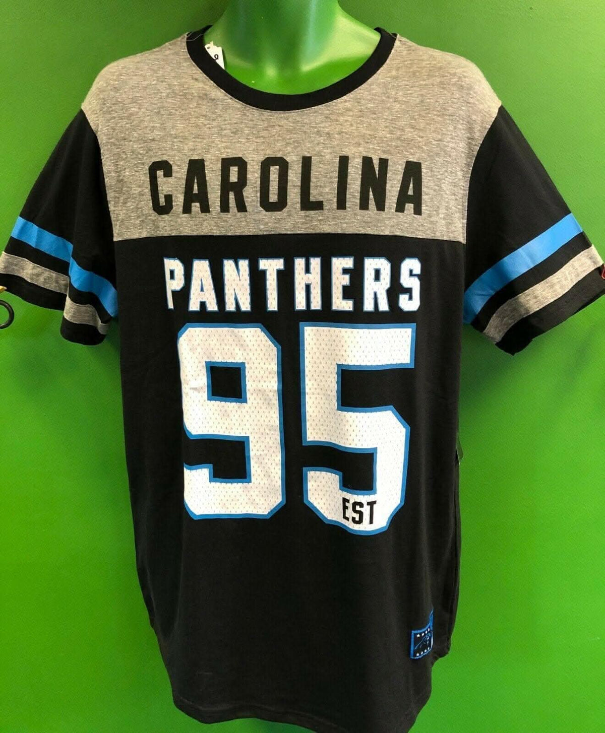 NFL Carolina Panthers "95" T-Shirt Size Large NWT