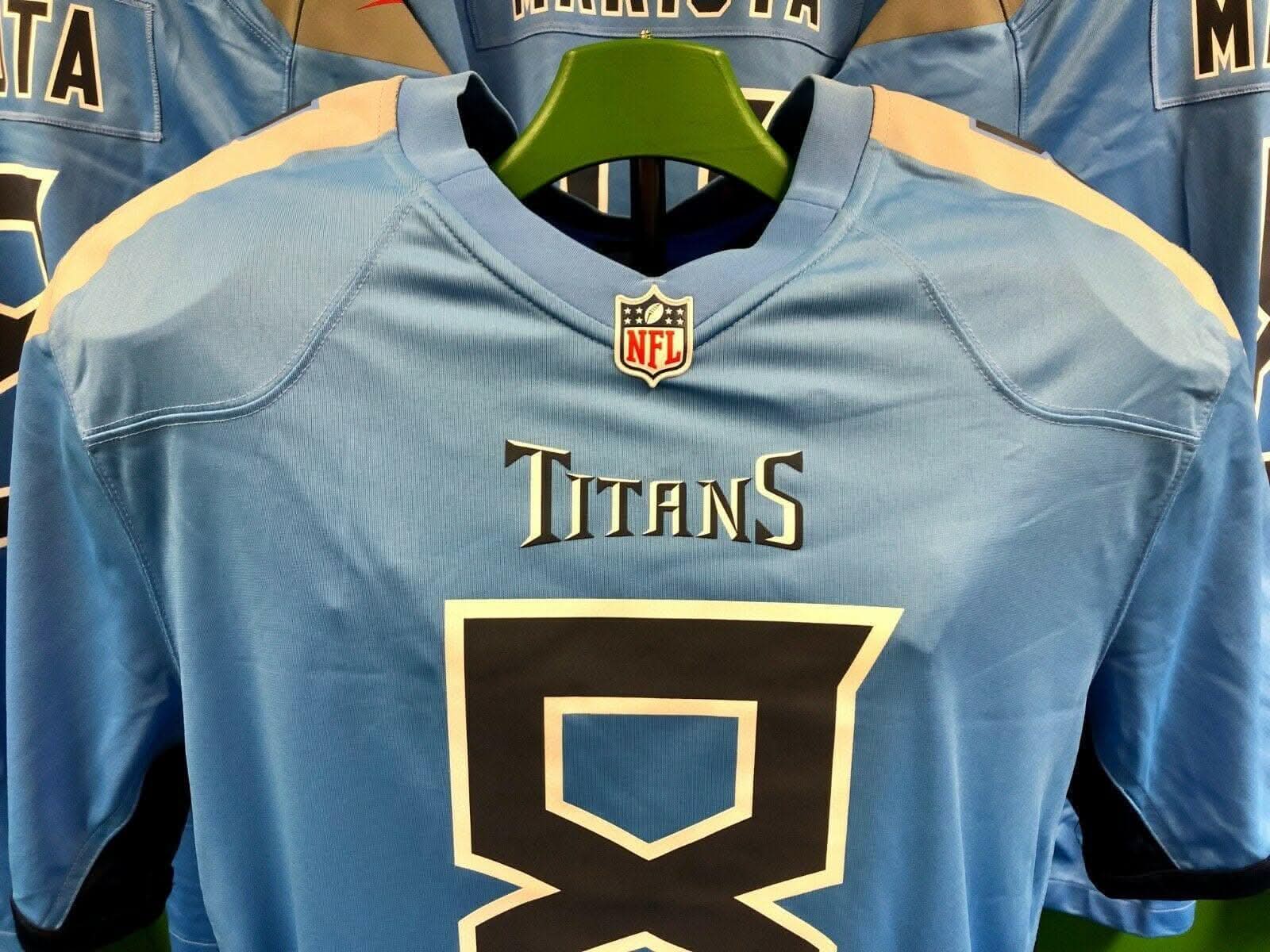 NFL Tennessee Titans Mariota #8 Game Jersey Men's 2X-Large NWT