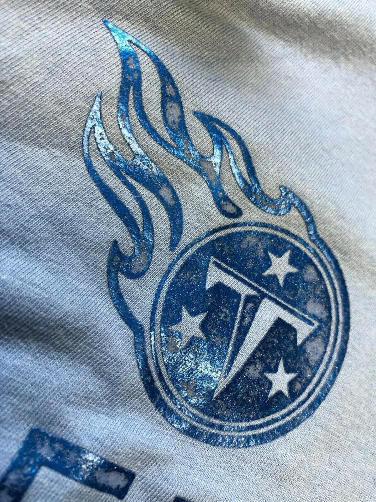 NFL Tennessee Titans Majestic Foil Print T-Shirt Women's Large NWT