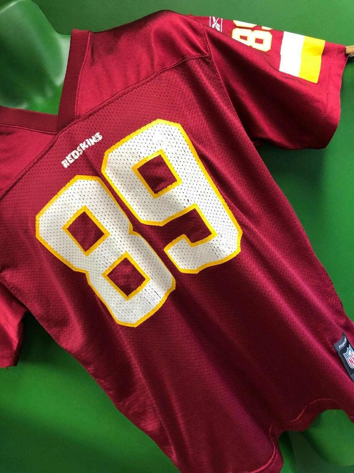 NFL Washington Commanders (Redskins) Moss #89 Jersey Youth X-Large 18-20