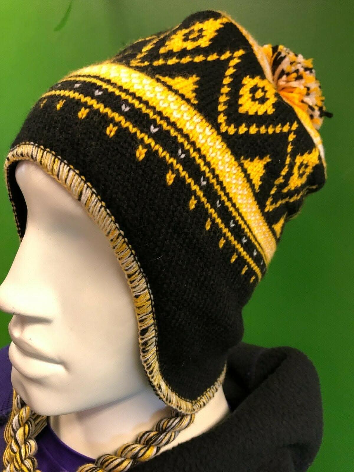 NFL Pittsburgh Steelers Reebok Woolly Bobble Hat w/Tie OSFA
