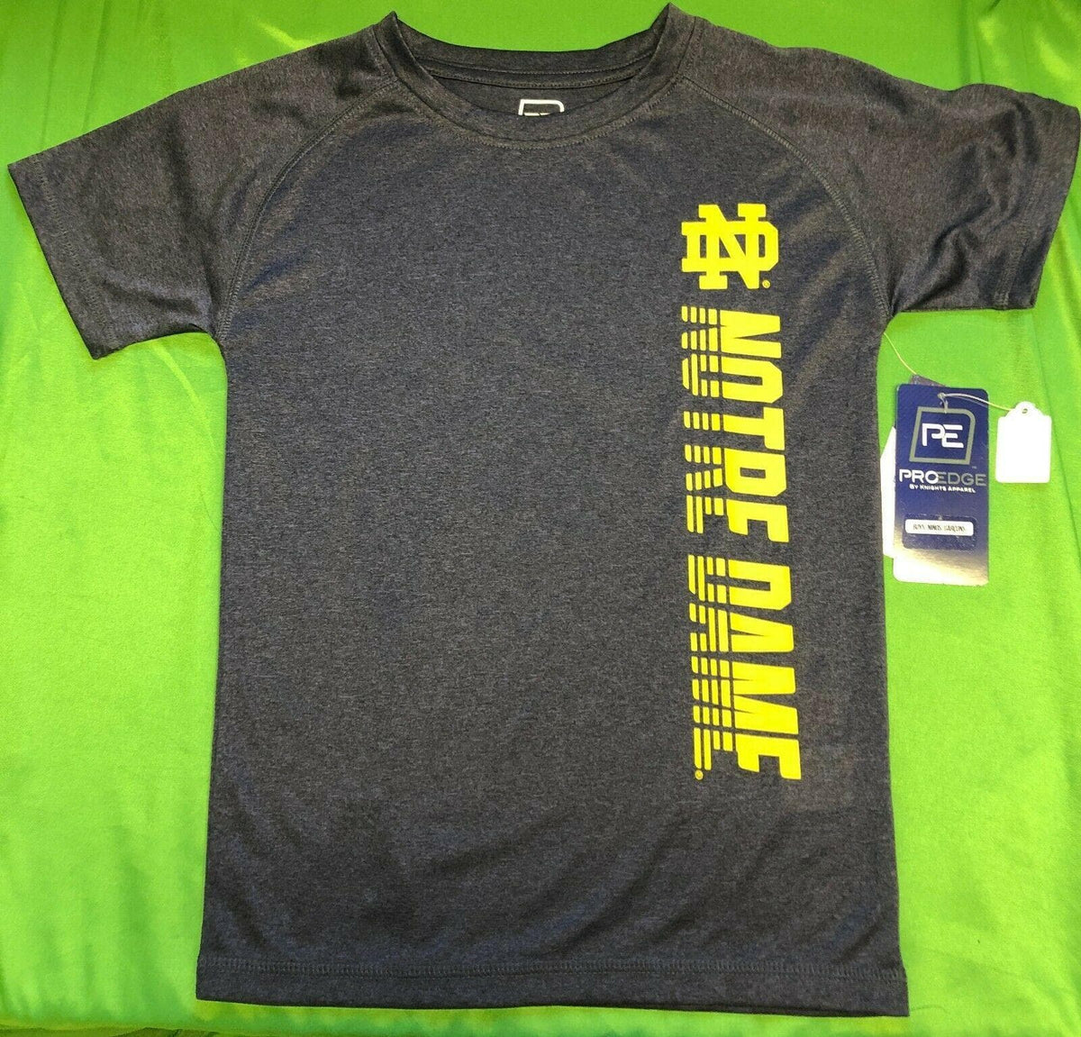 NCAA Notre Dame Fighting Irish T-Shirt Youth Small 6-7 NWT