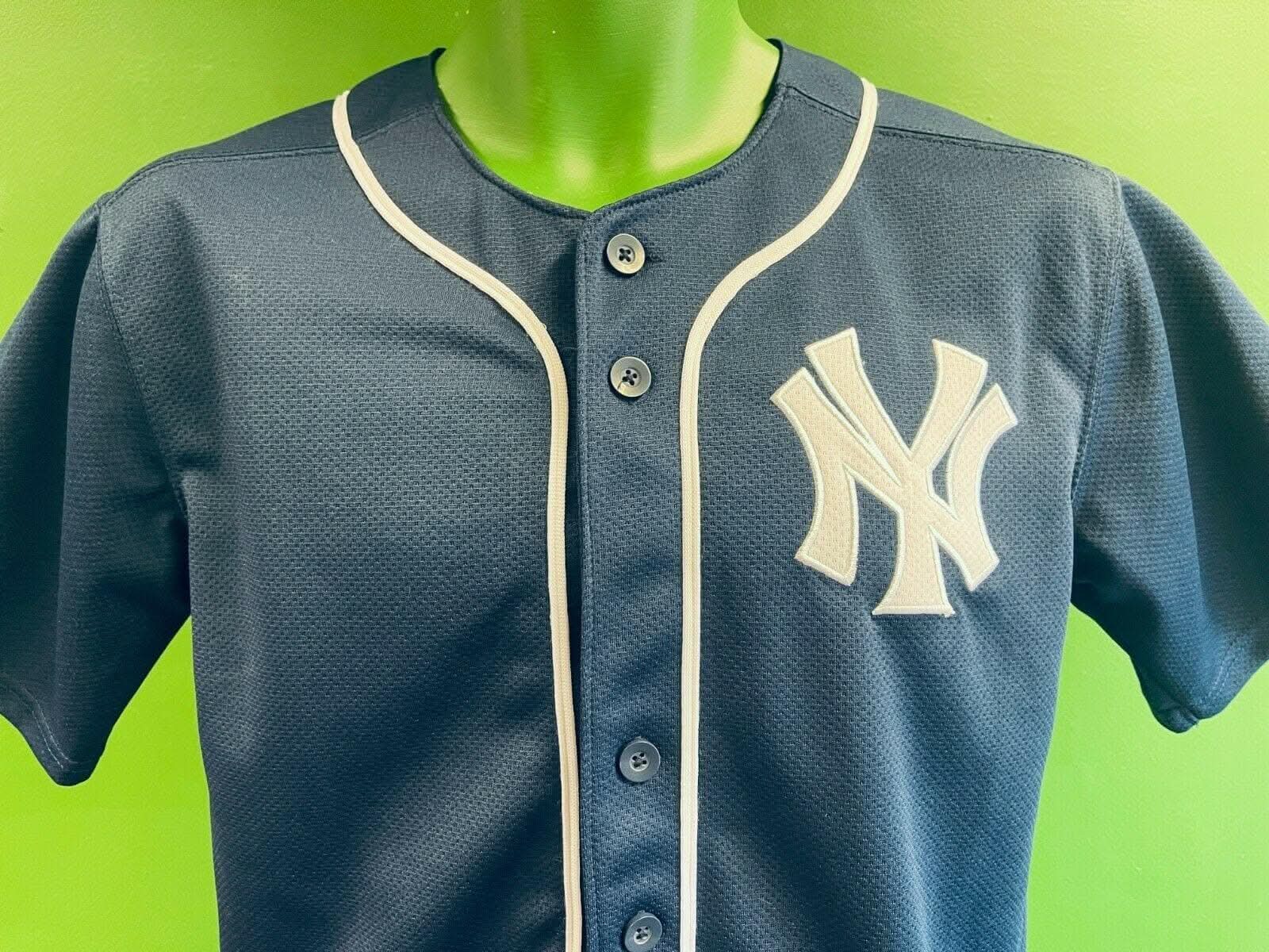 MLB New York Yankees Majestic Baseball Jersey Youth Large 14-16