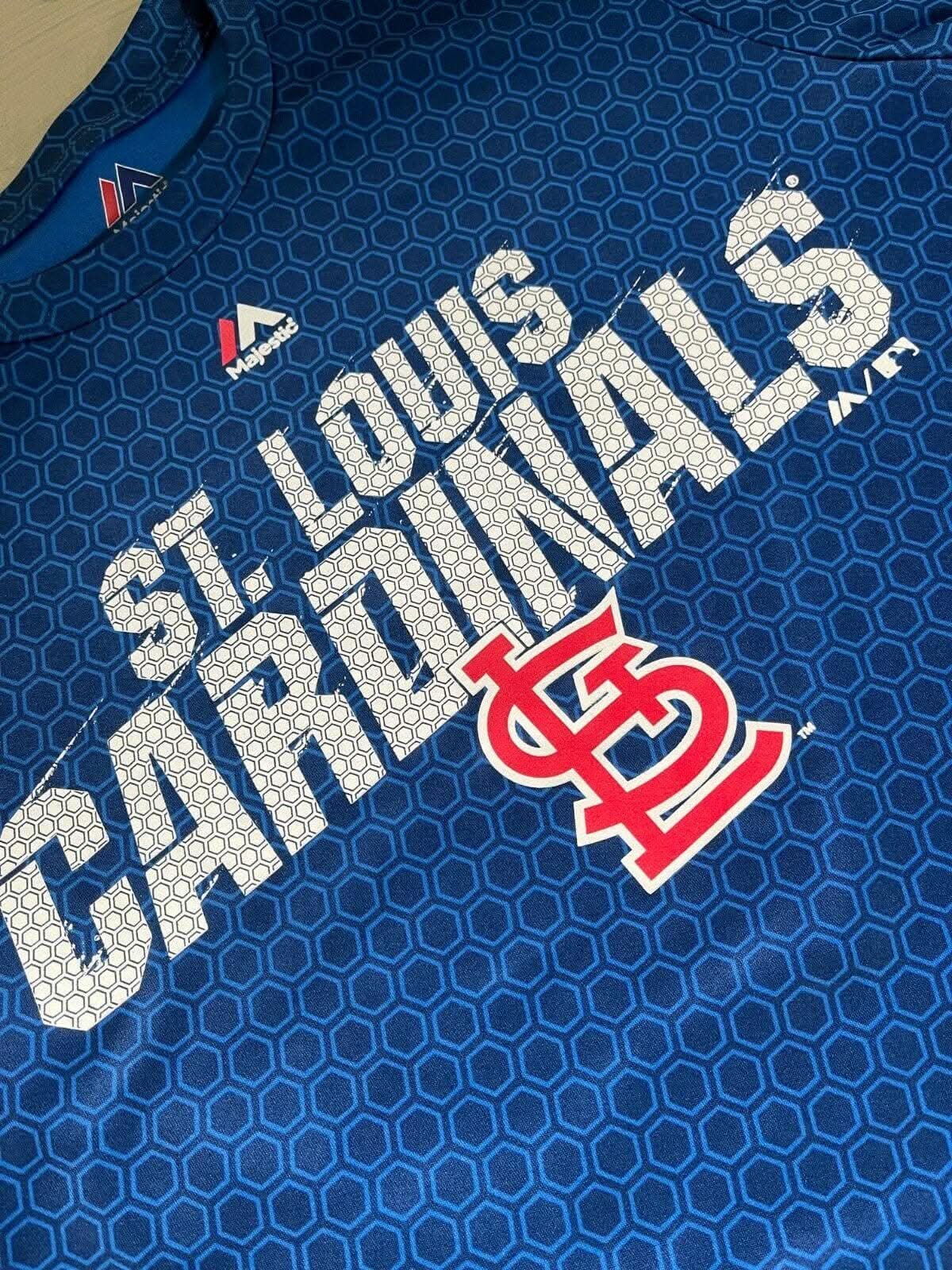 MLB St Louis Cardinals Majestic Patterned T-Shirt Youth Large 14-16