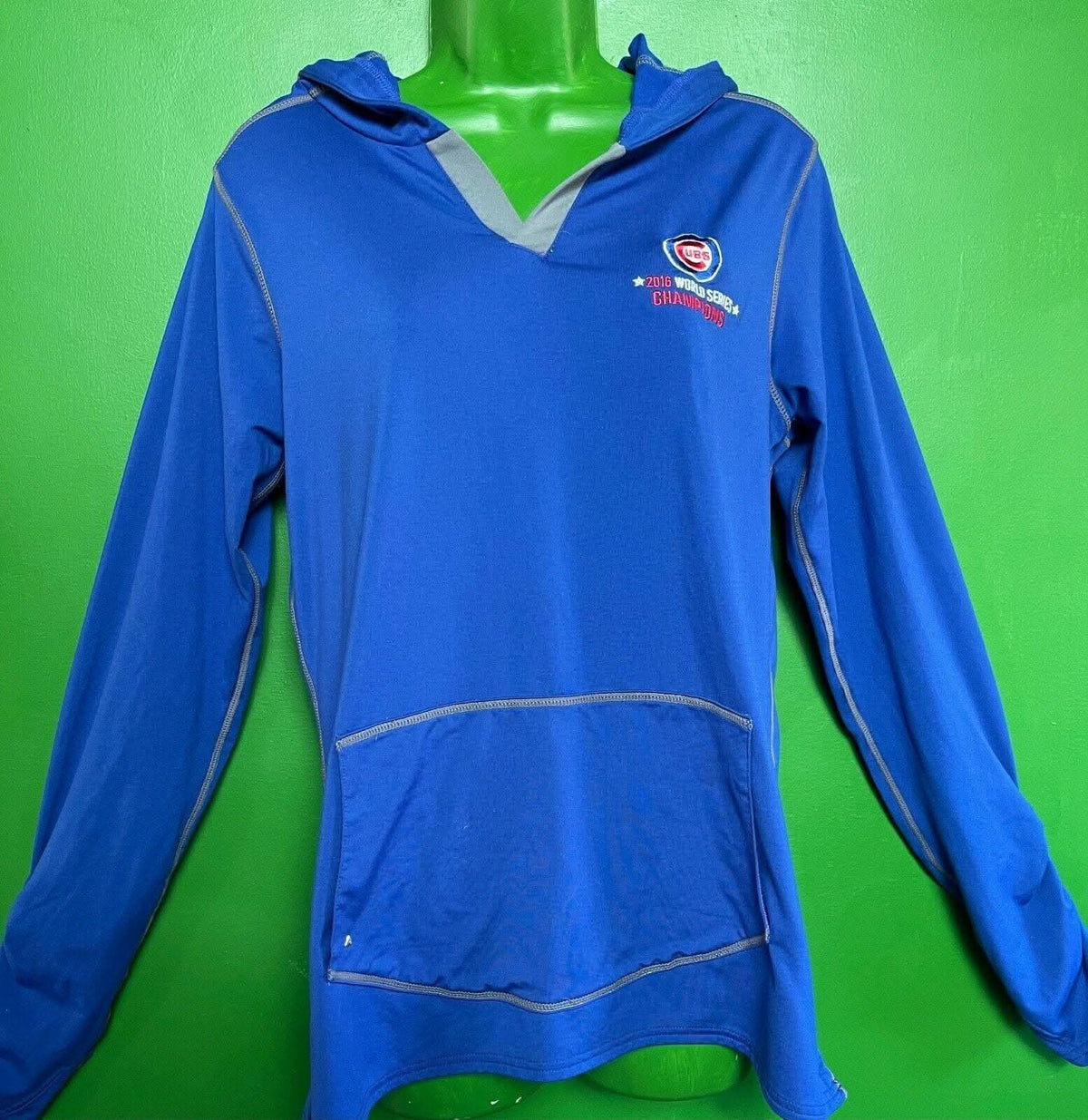 MLB Chicago Cubs Antigua World Series 2016 Champions Hoodie Women's L