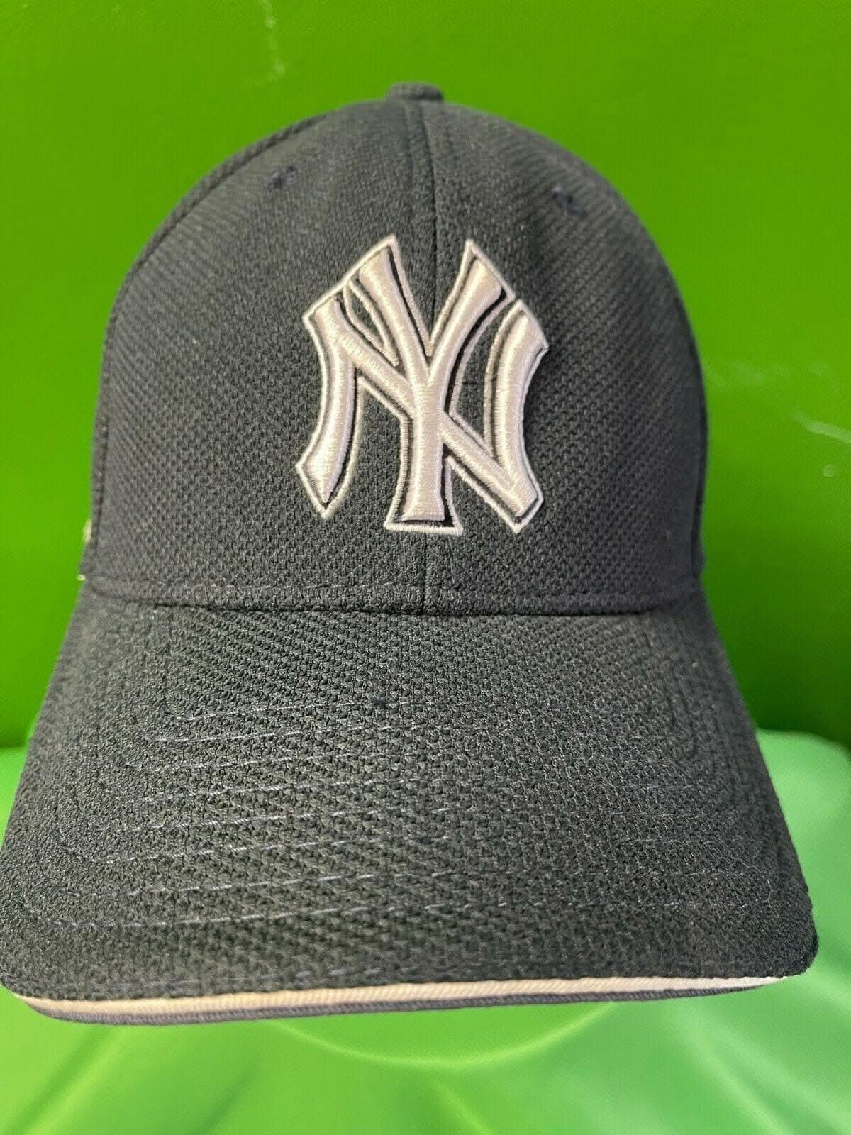MLB New York Yankees New Era Fitted Baseball Hat/Cap Small/Medium