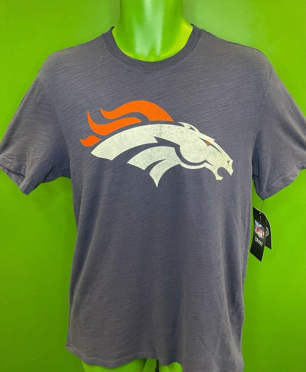 NFL Denver Broncos OTS 100% Cotton T-Shirt Men's Small NWT Soft!