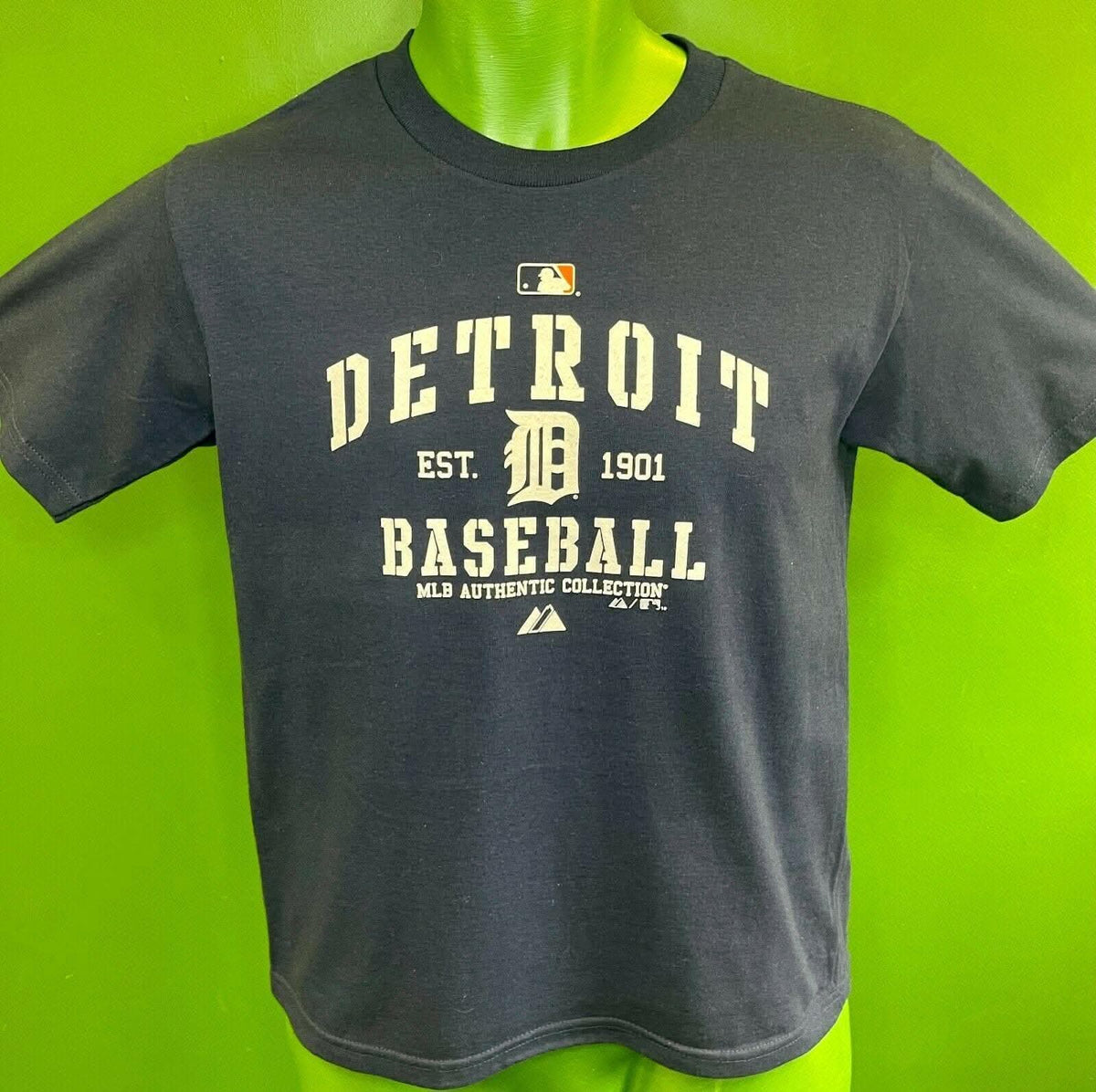 MLB Detroit Tigers Majestic 100% Cotton T-Shirt Youth Medium 10-12 NWT