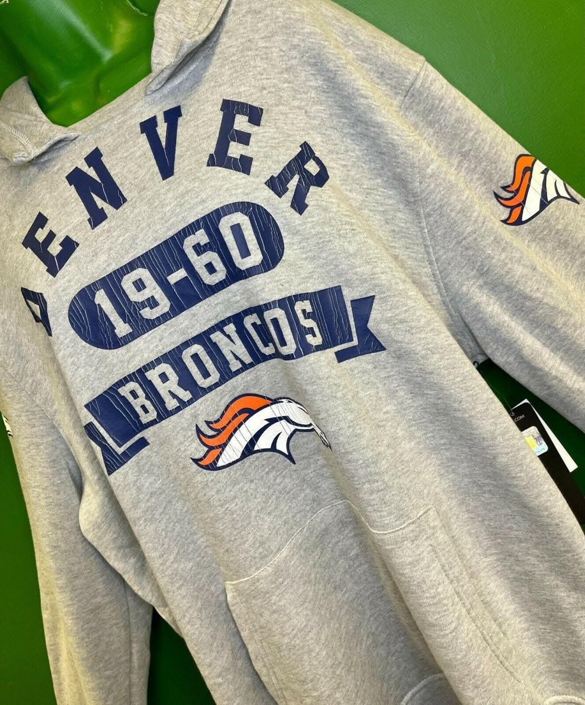 NFL Denver Broncos Heathered Grey Weathered Hoodie Men's X-Large NWT