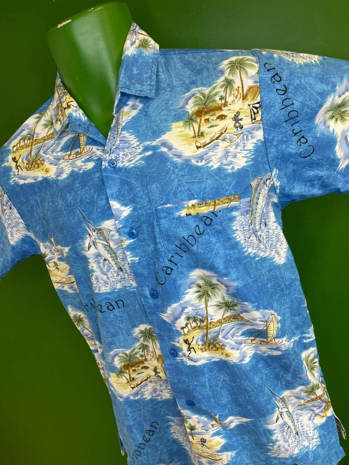 US-Made Hawaiian "Caribbean" Aloha Shirt Terivoile Men's Small