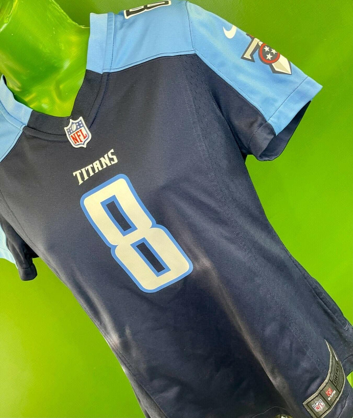 NFL Tennessee Titans Marcus Mariota #8 Game Jersey Women's Medium