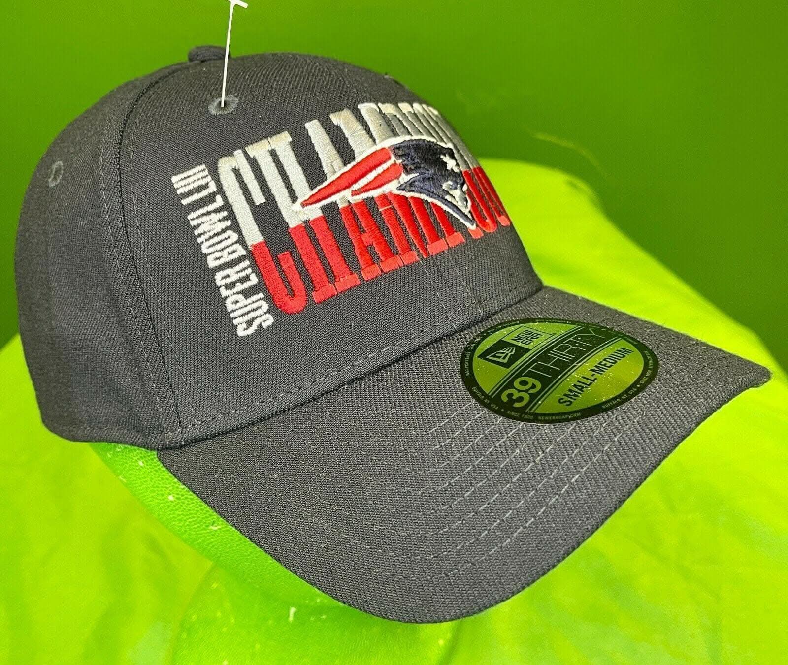 NFL New England Patriots Super Bowl LIII Champions New Era 39THIRTY Cap/Hat S-M