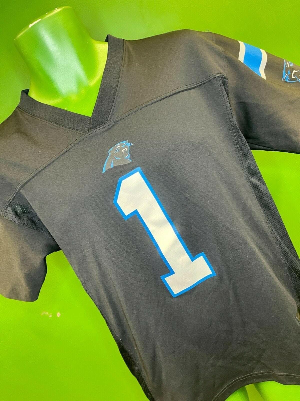 NFL Carolina Panthers Cam Newton #1 Jersey Youth Large 14-16