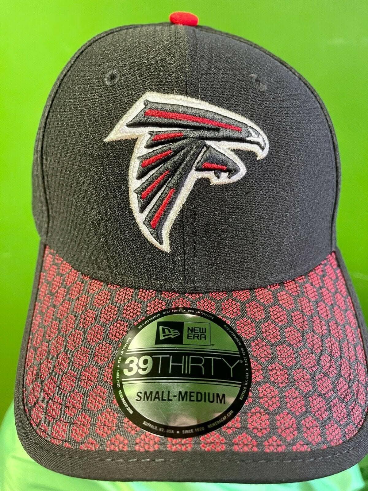 NFL Atlanta Falcons New Era 39THIRTY On Field Cap Hat S-M NWT