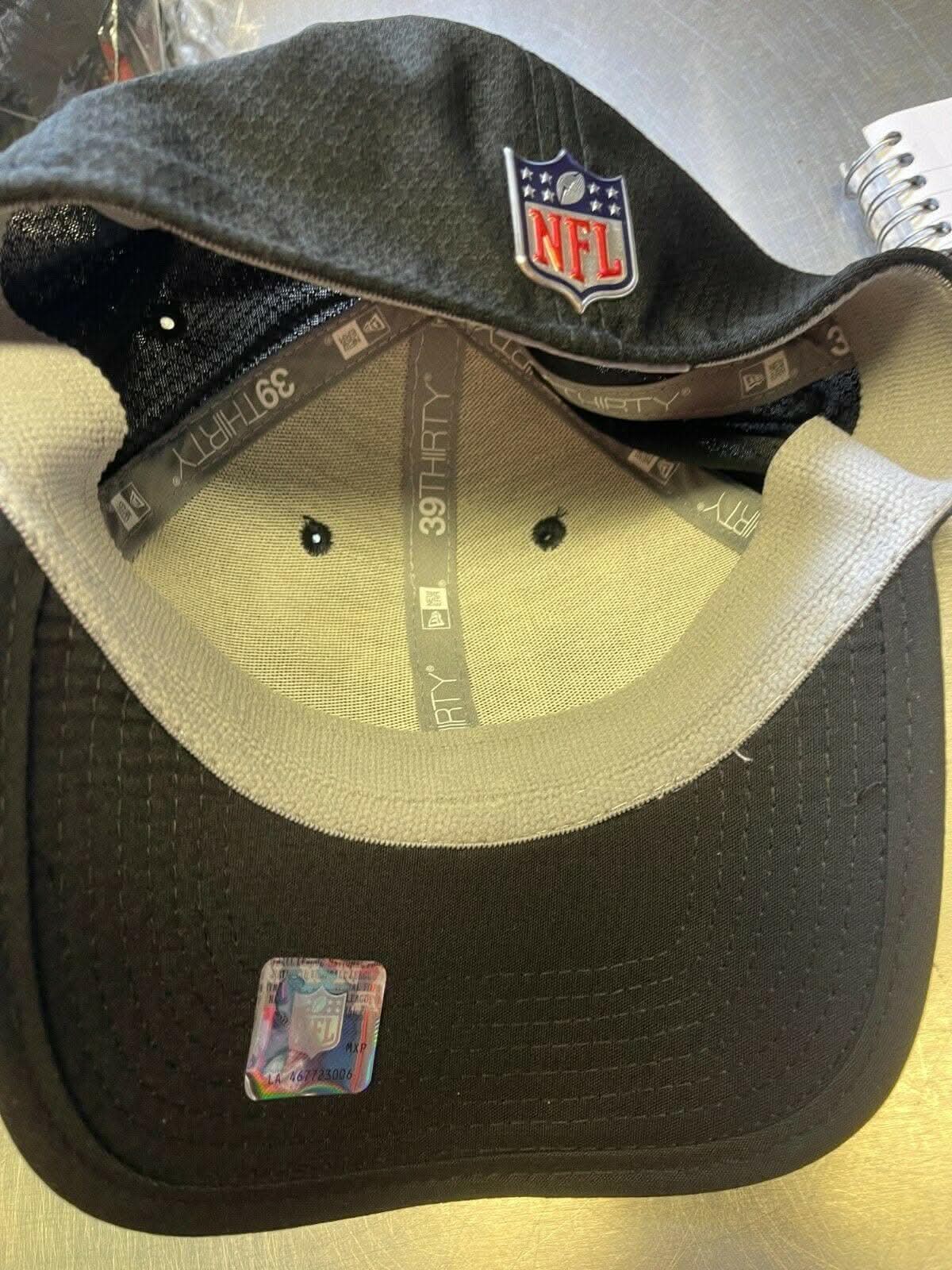 NFL Atlanta Falcons New Era 39THIRTY On Field Cap Hat S-M NWT