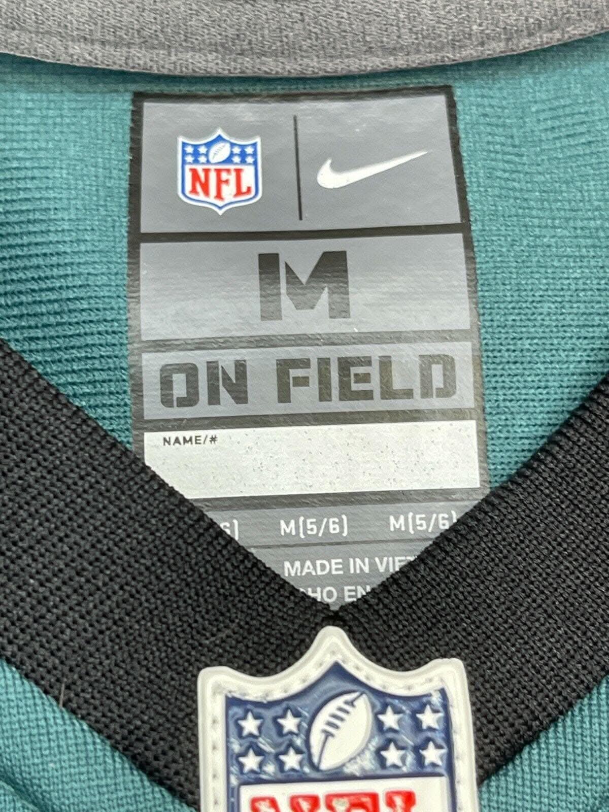 NFL Philadelphia Eagles C. Wentz #11 Game Jersey Kids' Medium 5-6