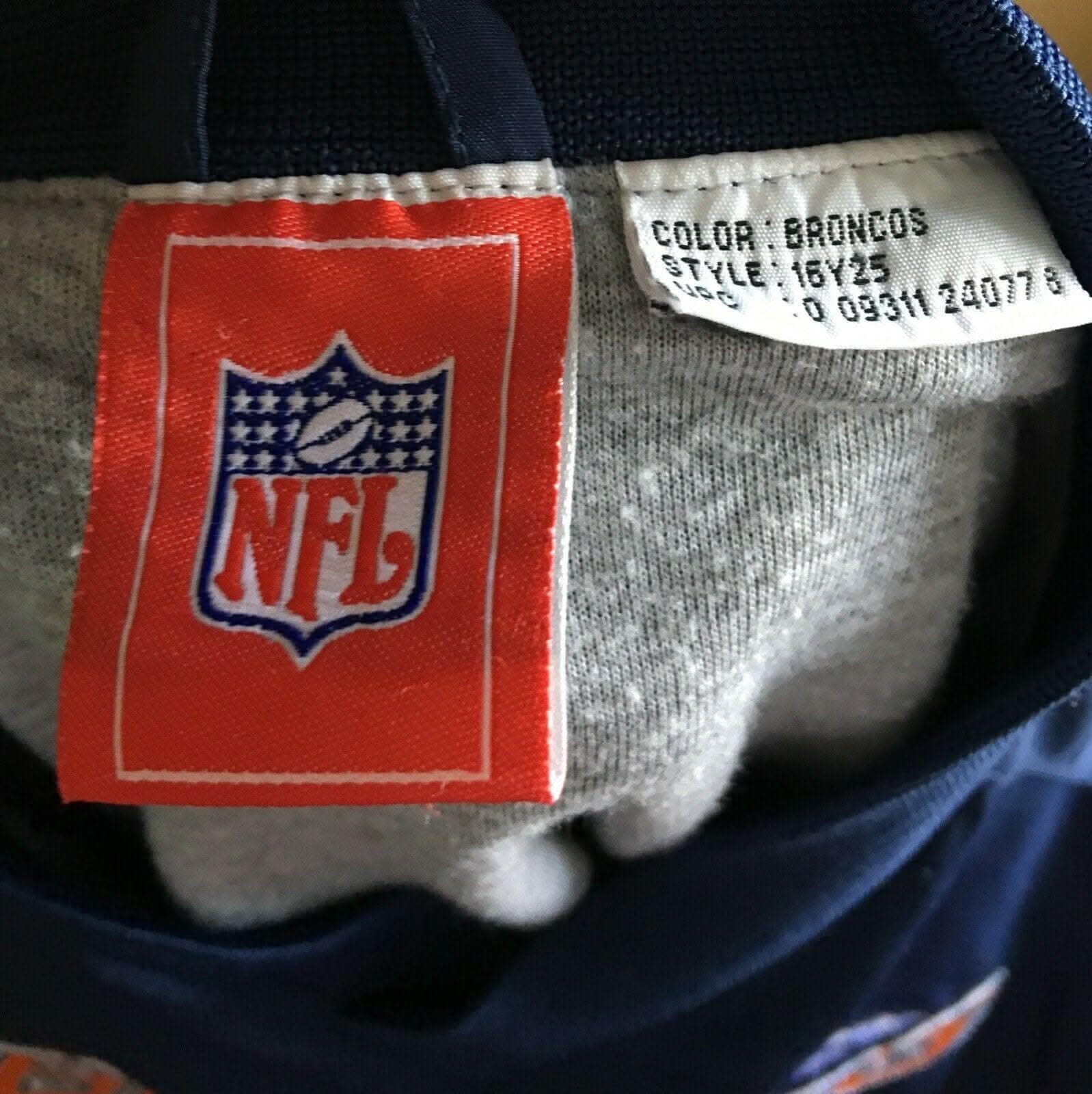 NFL Denver Broncos Vintage Stadium L/S Pullover Youth Medium