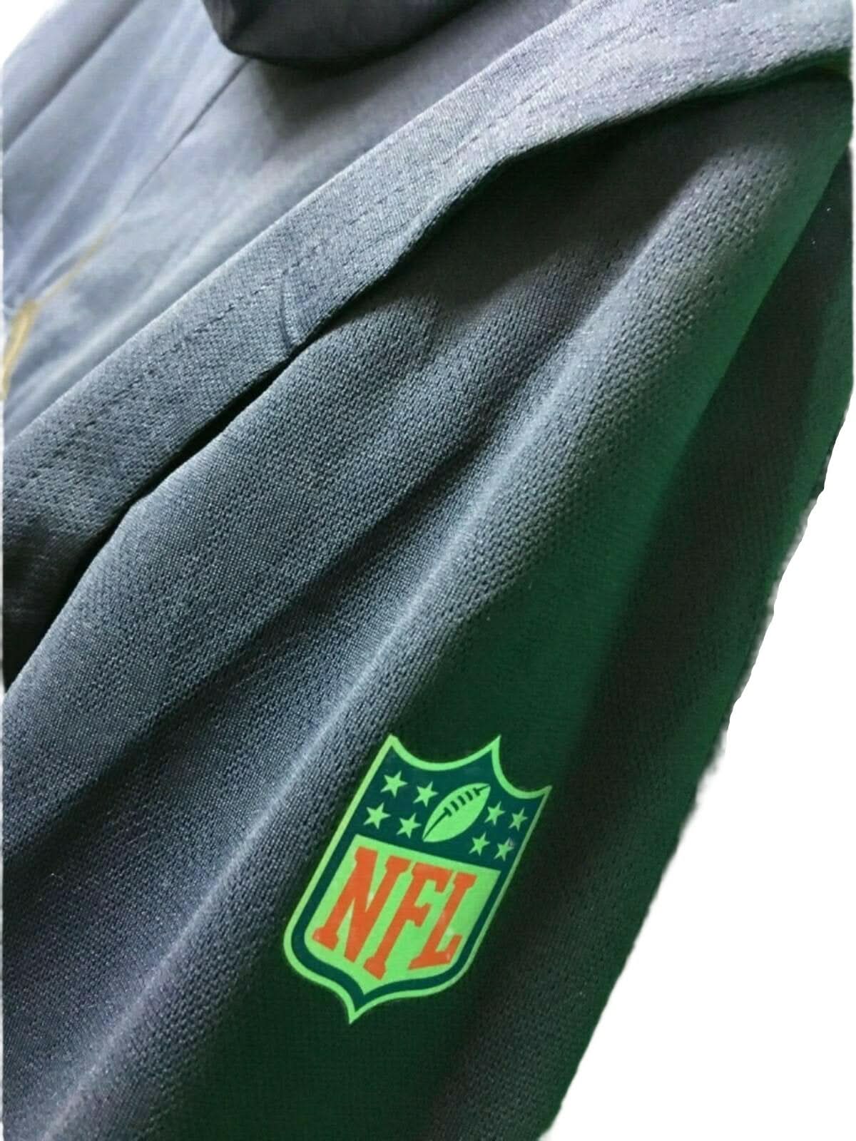 NFL Denver Broncos Sideline Alpha Fly Performance Half-Zip Jacket Men's Large NWT