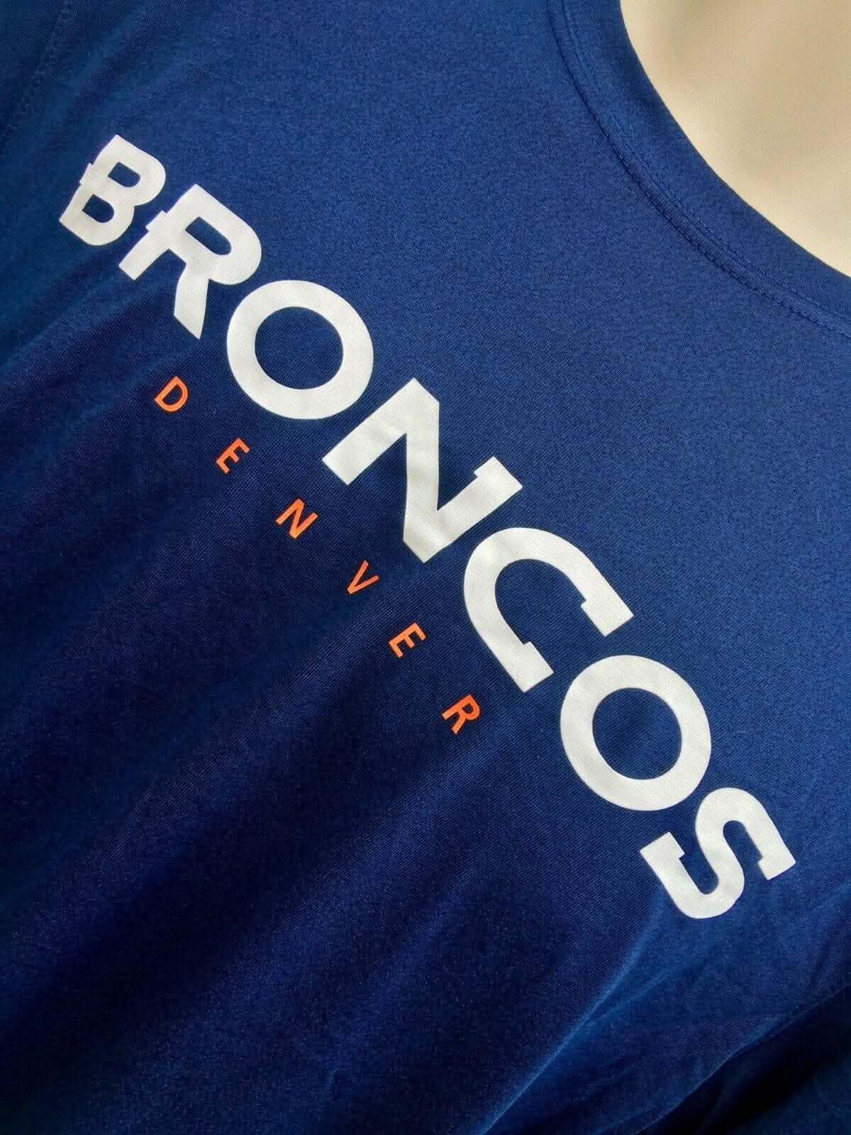 NFL Denver Broncos T-Shirt Men's Medium NWT