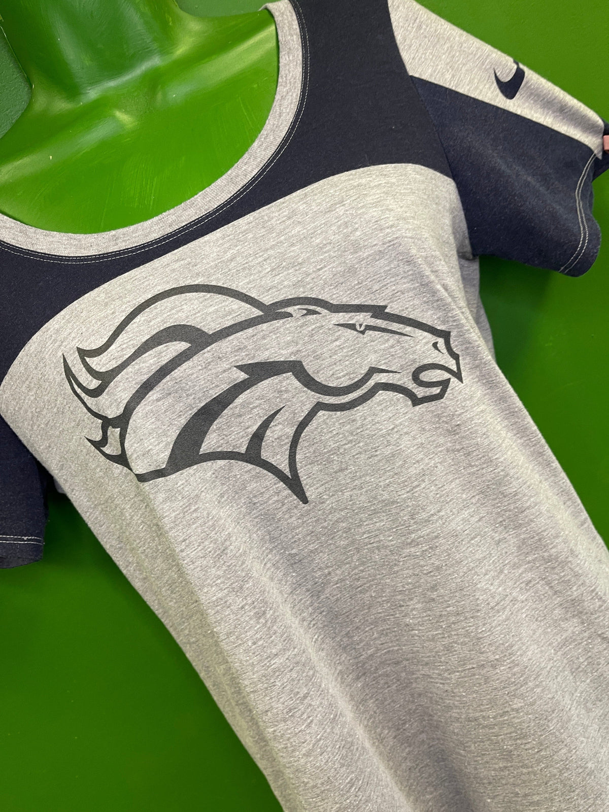 NFL Denver Broncos Grey T-Shirt Women's Medium
