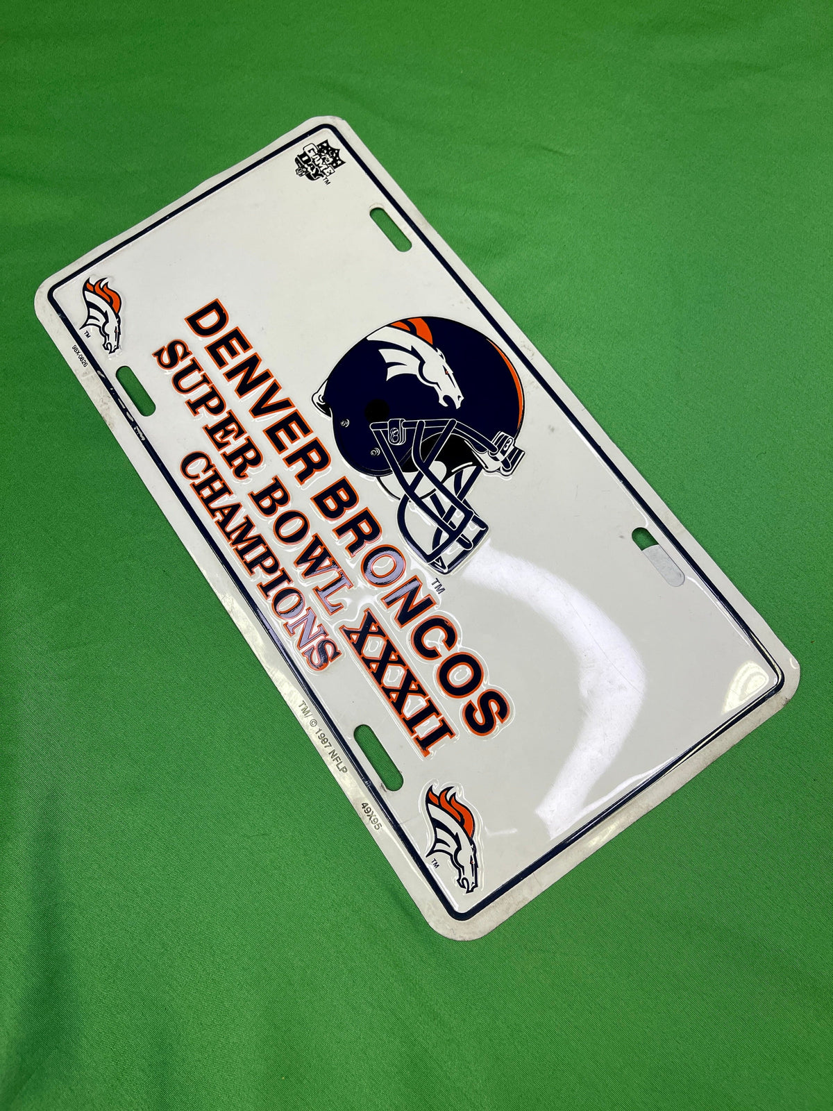 NFL Denver Broncos Decorative Metal License Number Plate Super Bowl XXXII Champions