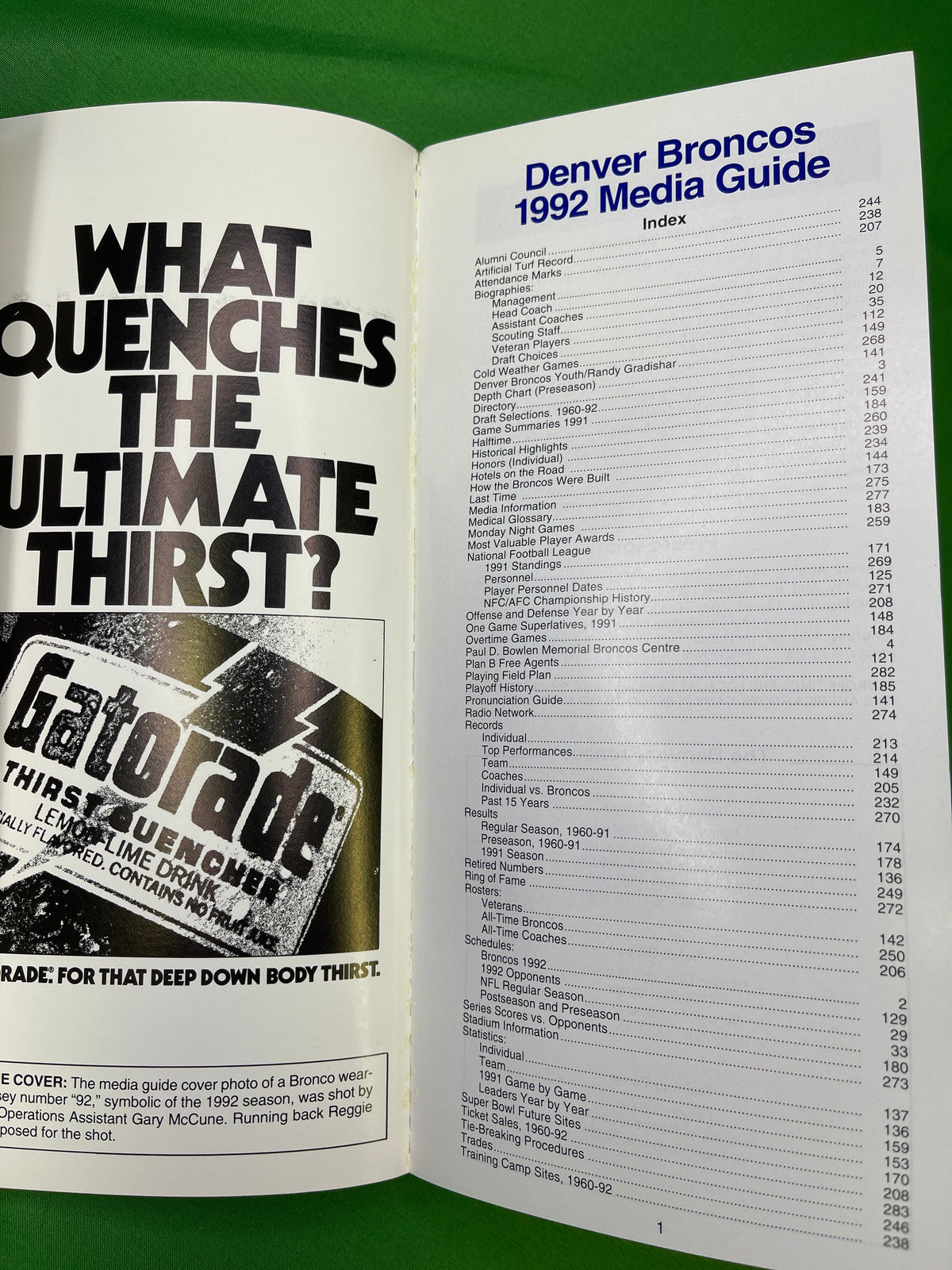 NFL Denver Broncos Vintage 1992 Media Guide Press Book Collectable