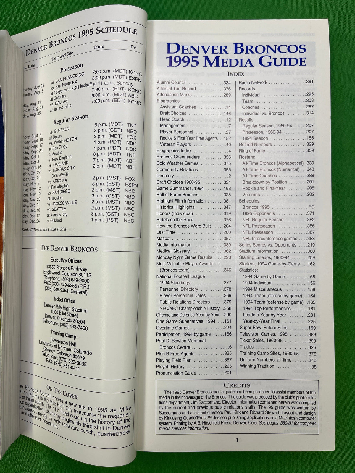 NFL Denver Broncos Vintage 1995 Media Guide Press Book Collectable
