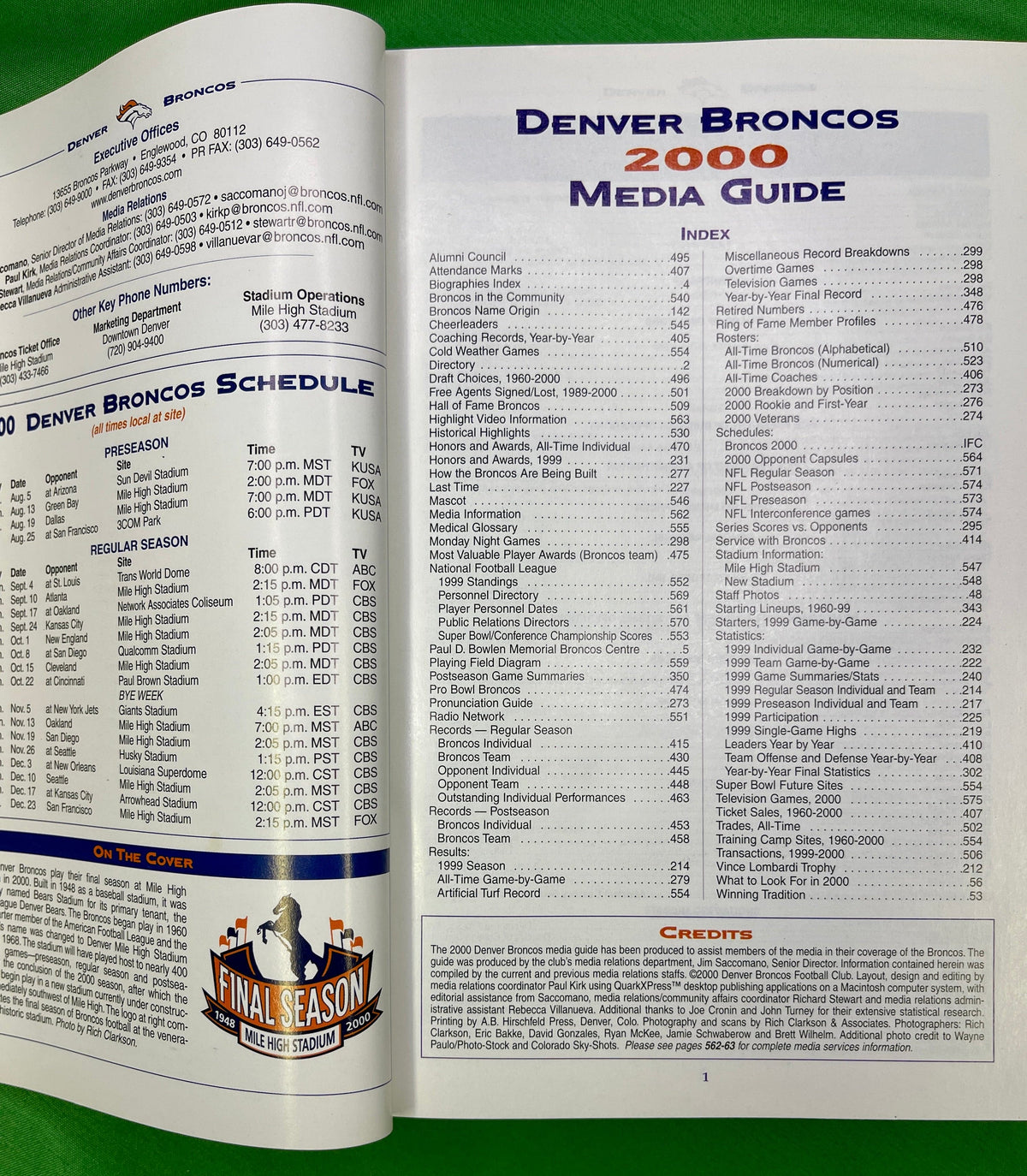 NFL Denver Broncos Vintage 2000 Media Guide Press Book Collectable