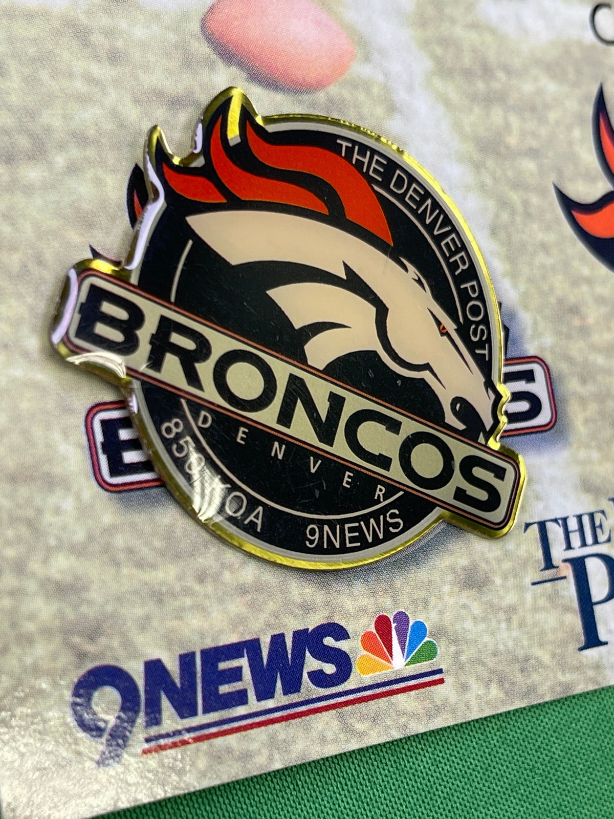 NFL Denver Broncos Collectable Pin Badge on Card NWT