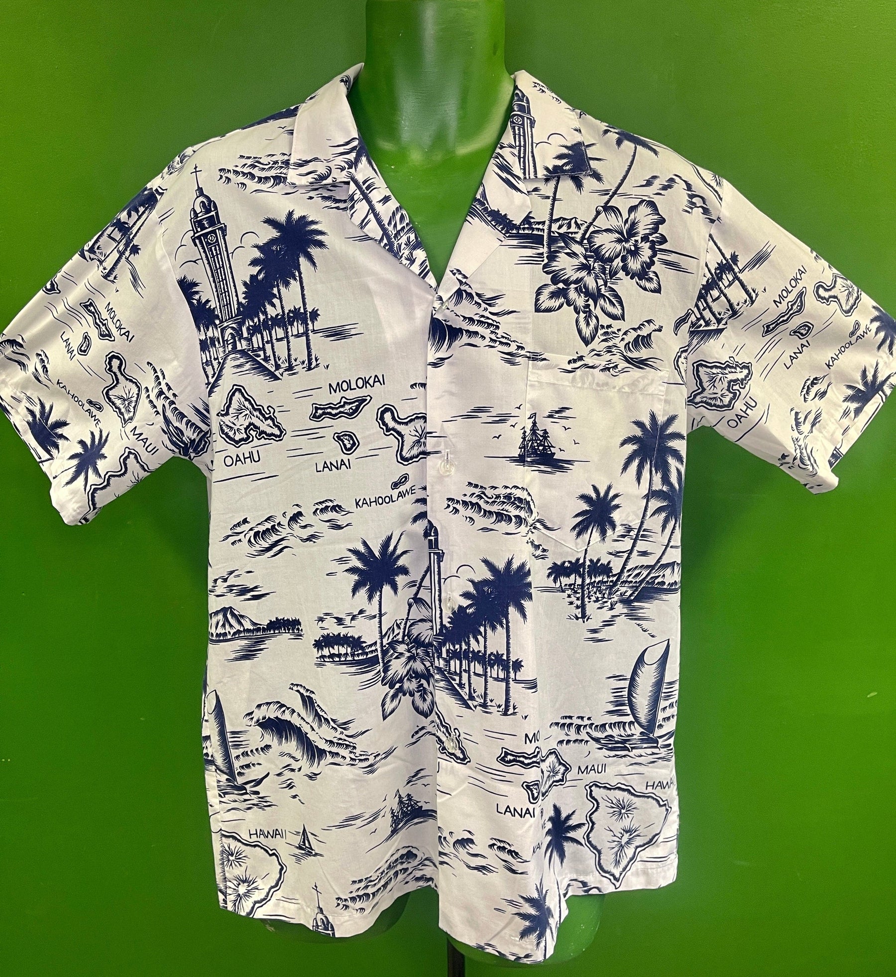 Made in Hawaii White Hawaiian Aloha Shirt Men's Large