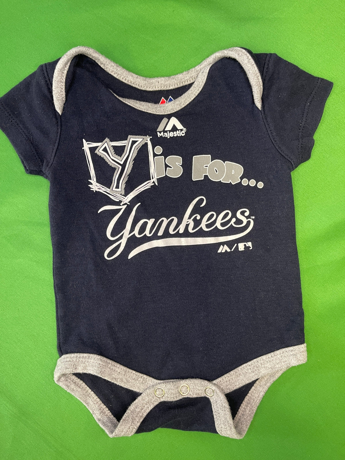 MLB New York Yankees Majestic Infant Bodysuit/Vest Newborn 0-3 Months