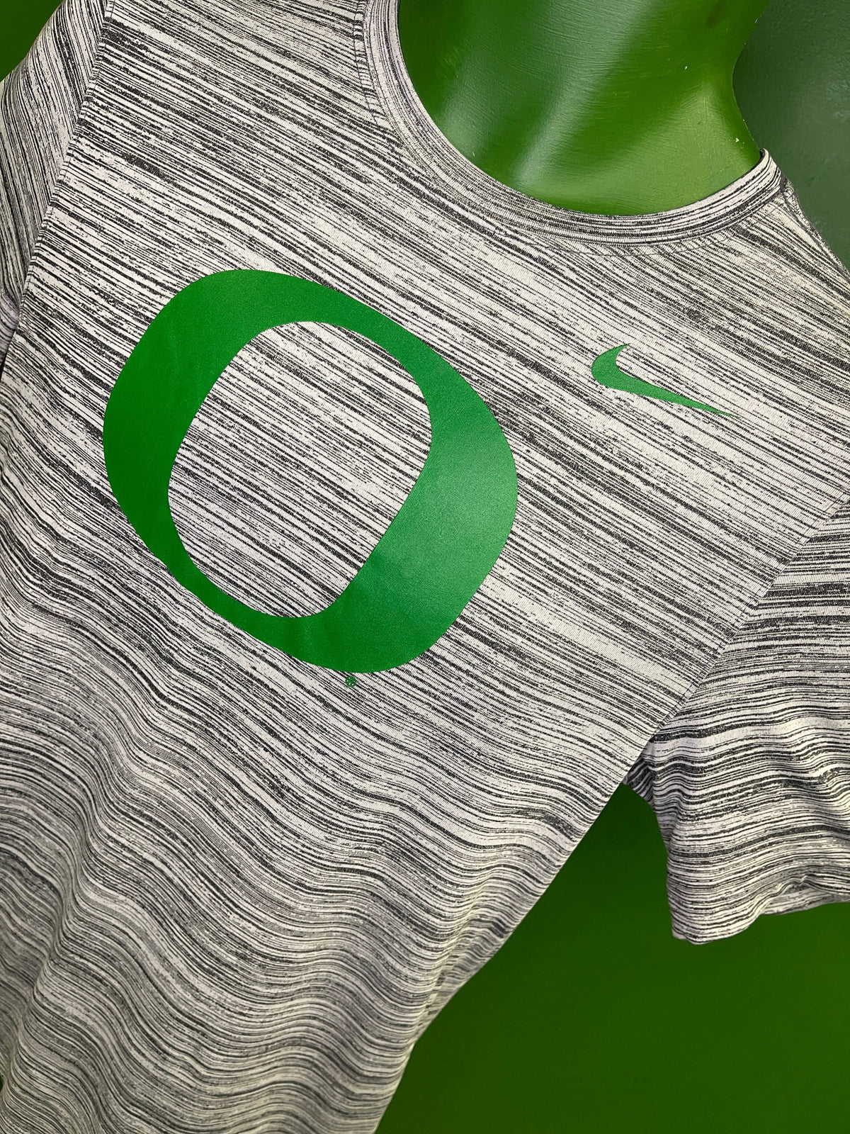 NCAA Oregon Ducks Grey Space Dye T-Shirt Youth X-Large 18-20